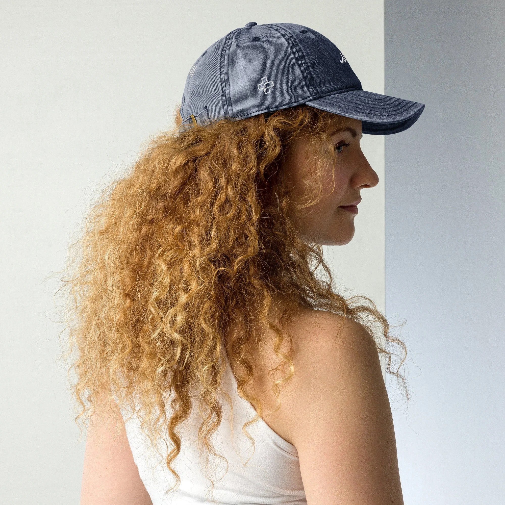 vintage-cap-navy-right-back-6a2c5f2a76212.jpg