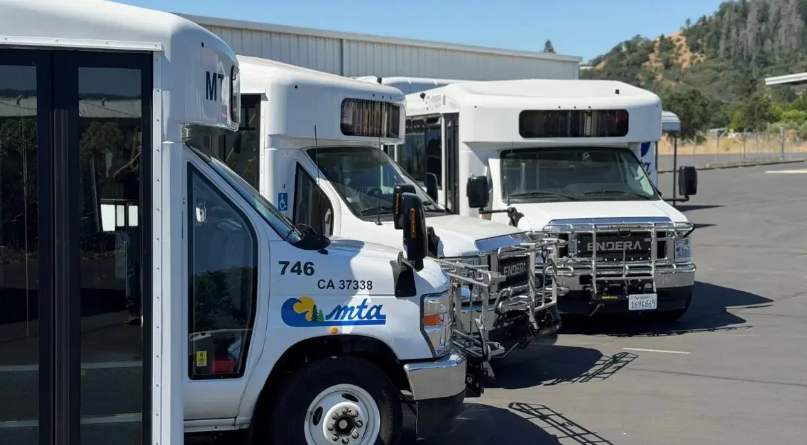 New Shuttle Bus for Sale in Connecticut — B-Series Shuttles for CT Fleets | Endera