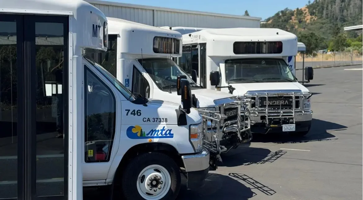 New Shuttle Bus for Sale in Massachusetts — B-Series Shuttles for MA Fleets | Endera