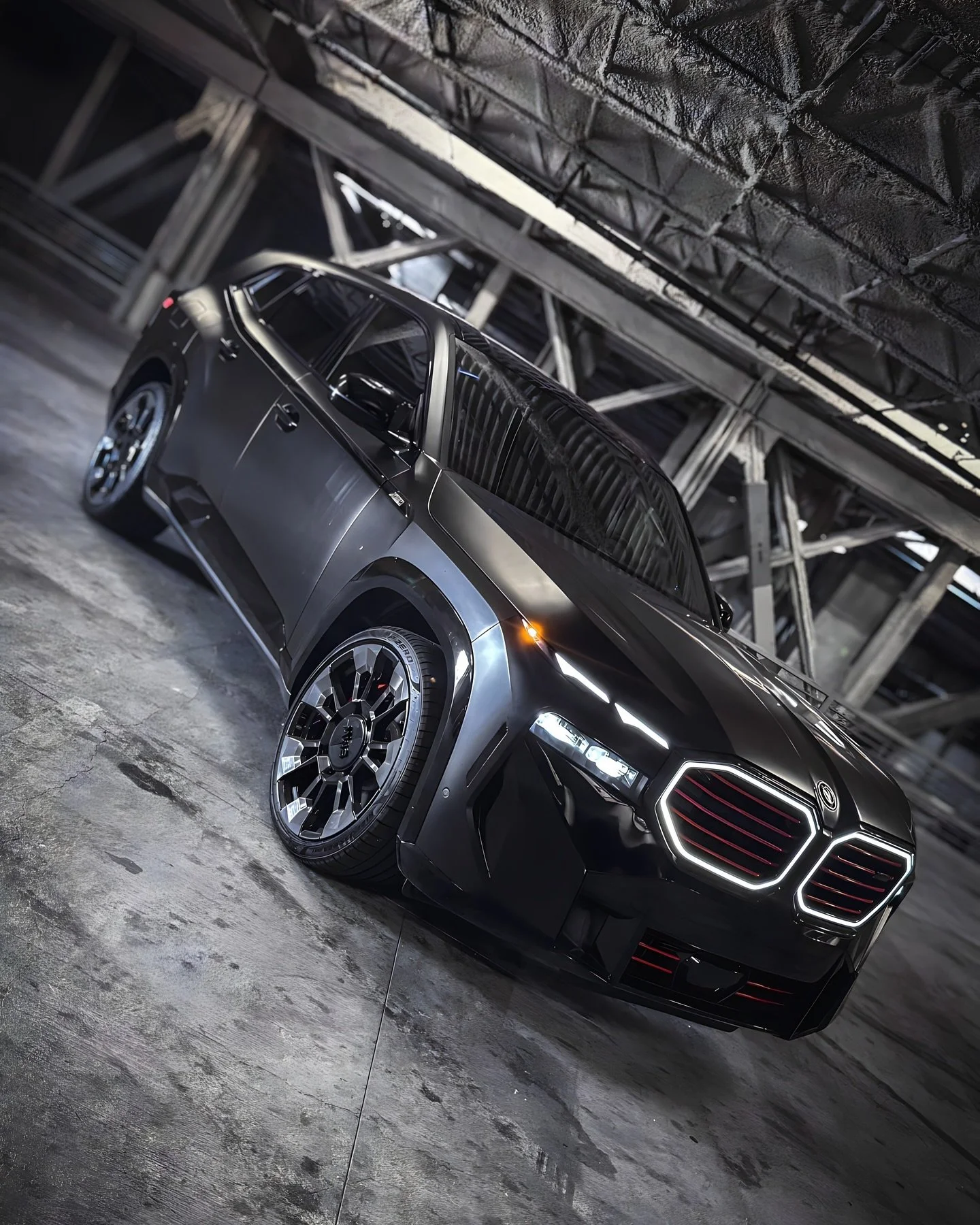 Bmw XM Wrapped in 3M Satin Black w/ Red Accents + Ceramic Tinted Windows 

#mobileservice #mobilewraps #thewrapdistrict #thewrapdistrictla #vinylwrap #wrapped #paintisdead #southbay #sanfernandovalley #sfv #818 #losangeles #manhattanbeach #redondo #t