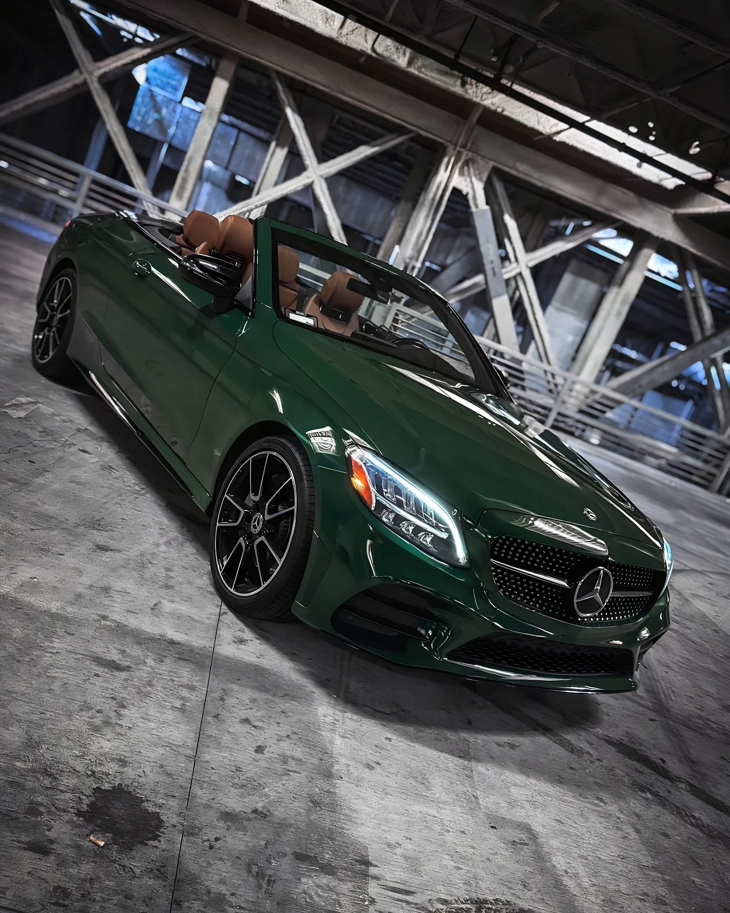 Mercedes C300 Cabriolet wrapped in @inozetek Super Gloss Racing Green w/ Partial chrome delete 

#mobileservice #mobilewraps #thewrapdistrict #thewrapdistrictla #vinylwrap #wrapped #paintisdead #southbay #sanfernandovalley #sfv #818 #losangeles #manh