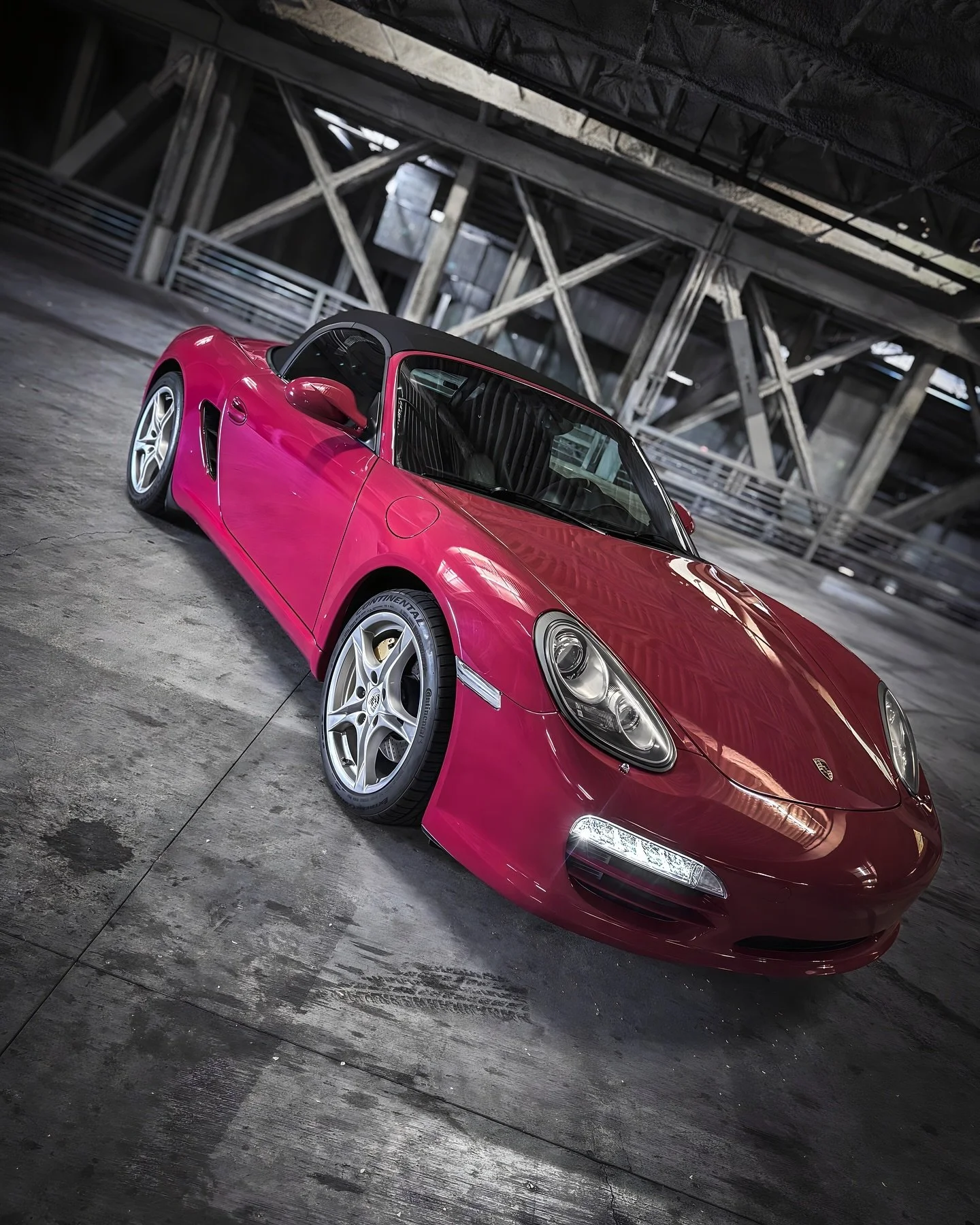 Porsche Boxter wrapped in @inozetek Ruby Star Red

#mobileservice #mobilewraps #thewrapdistrict #thewrapdistrictla #vinylwrap #wrapped #paintisdead #southbay #sanfernandovalley #sfv #818 #losangeles #manhattanbeach #redondo #torrance #palosverdes #be