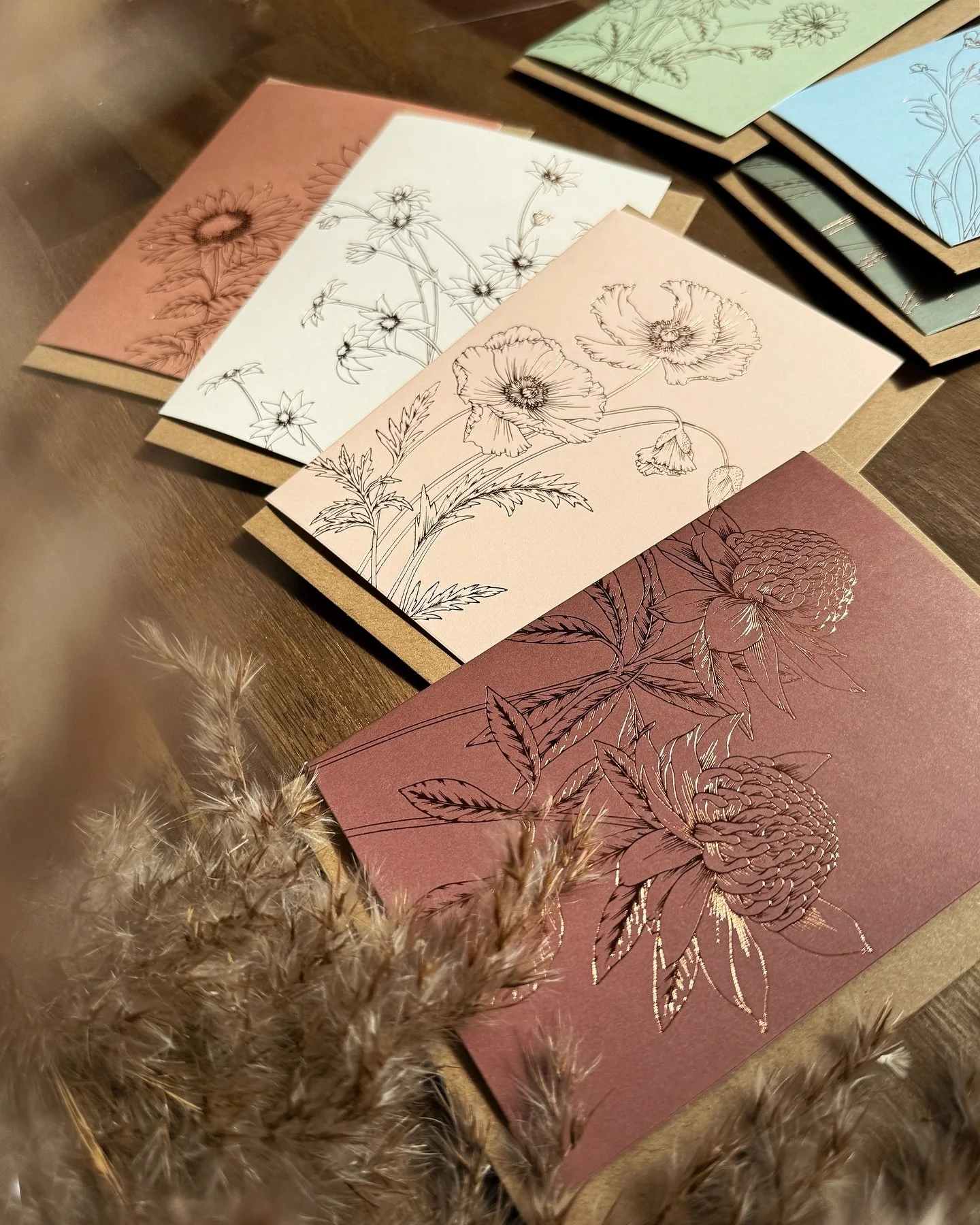 The details you almost miss ✨

Sometimes it&rsquo;s the smallest things that make something feel special.

A delicate foil finish on our botanical cards - subtle, but just enough to catch the light. It&rsquo;s always been my favourite kind of detail.