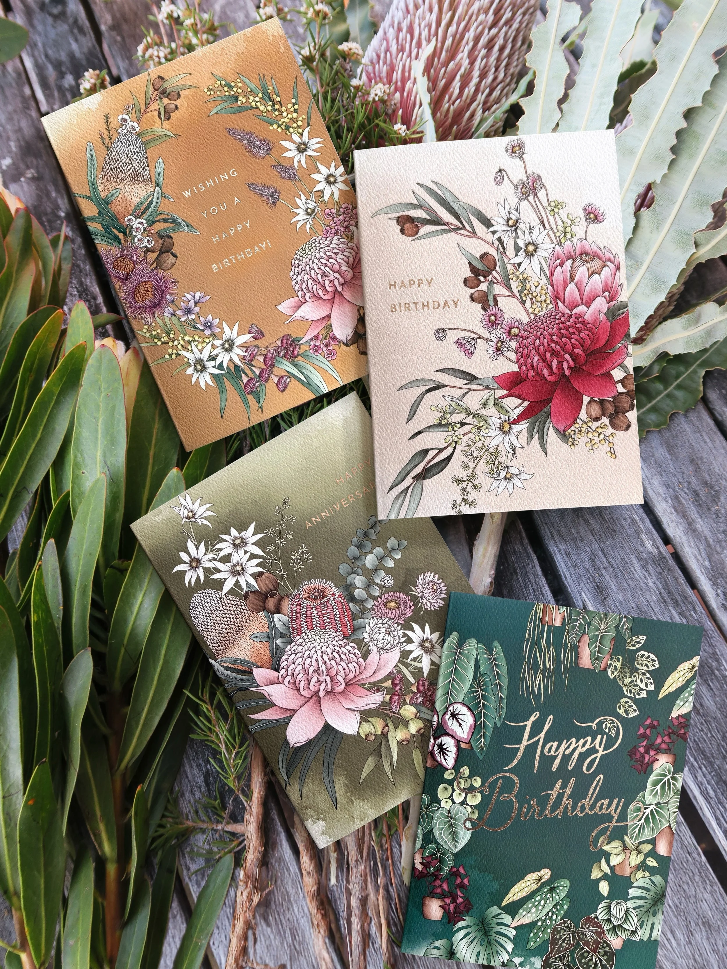 Some of the new favourites! We I&rsquo;m so glad you guys are loving the new floral greeting card collection. Thank you so much! 🤎