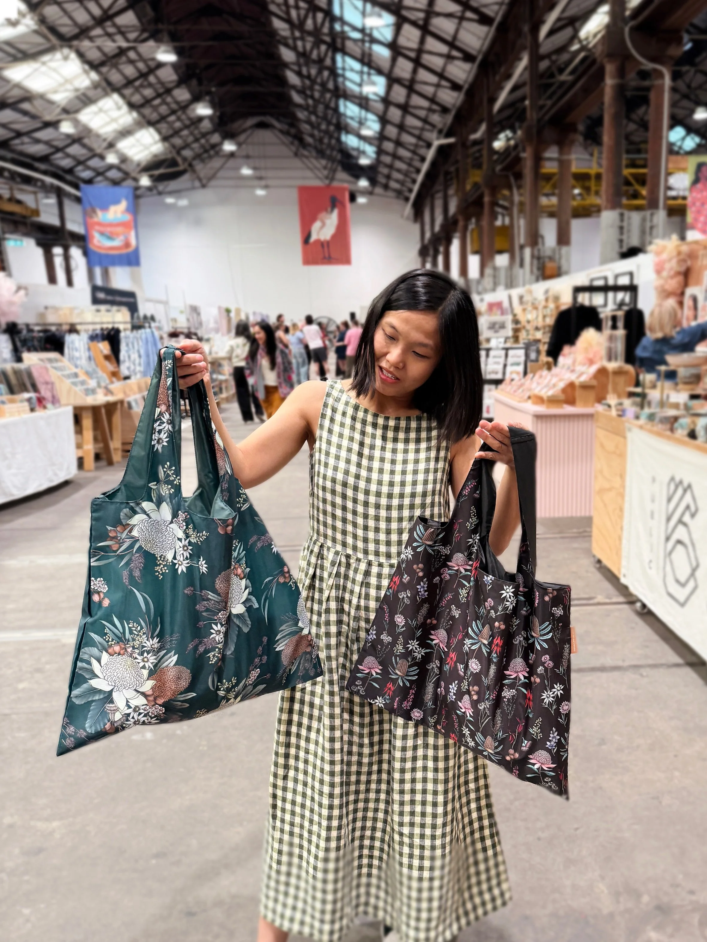The past few weeks have been a bit of a blur! Between markets, packing orders and working on new designs (yes, new cards are slowly making their way here), I somehow haven&rsquo;t shared these new bags properly!
They&rsquo;ve been such a hit since la