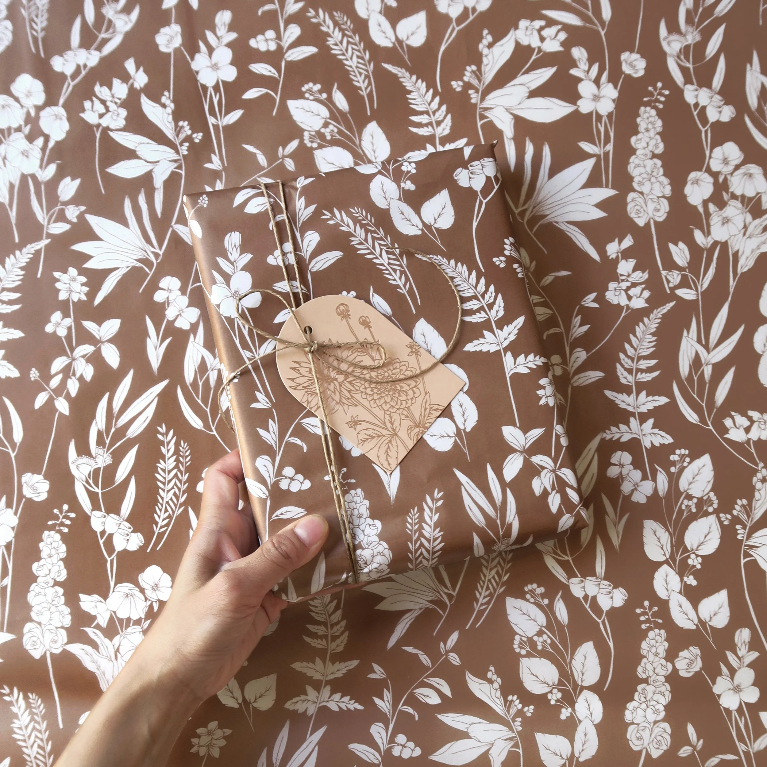 T2601_brown_tissue6 copy.jpg (Copy)