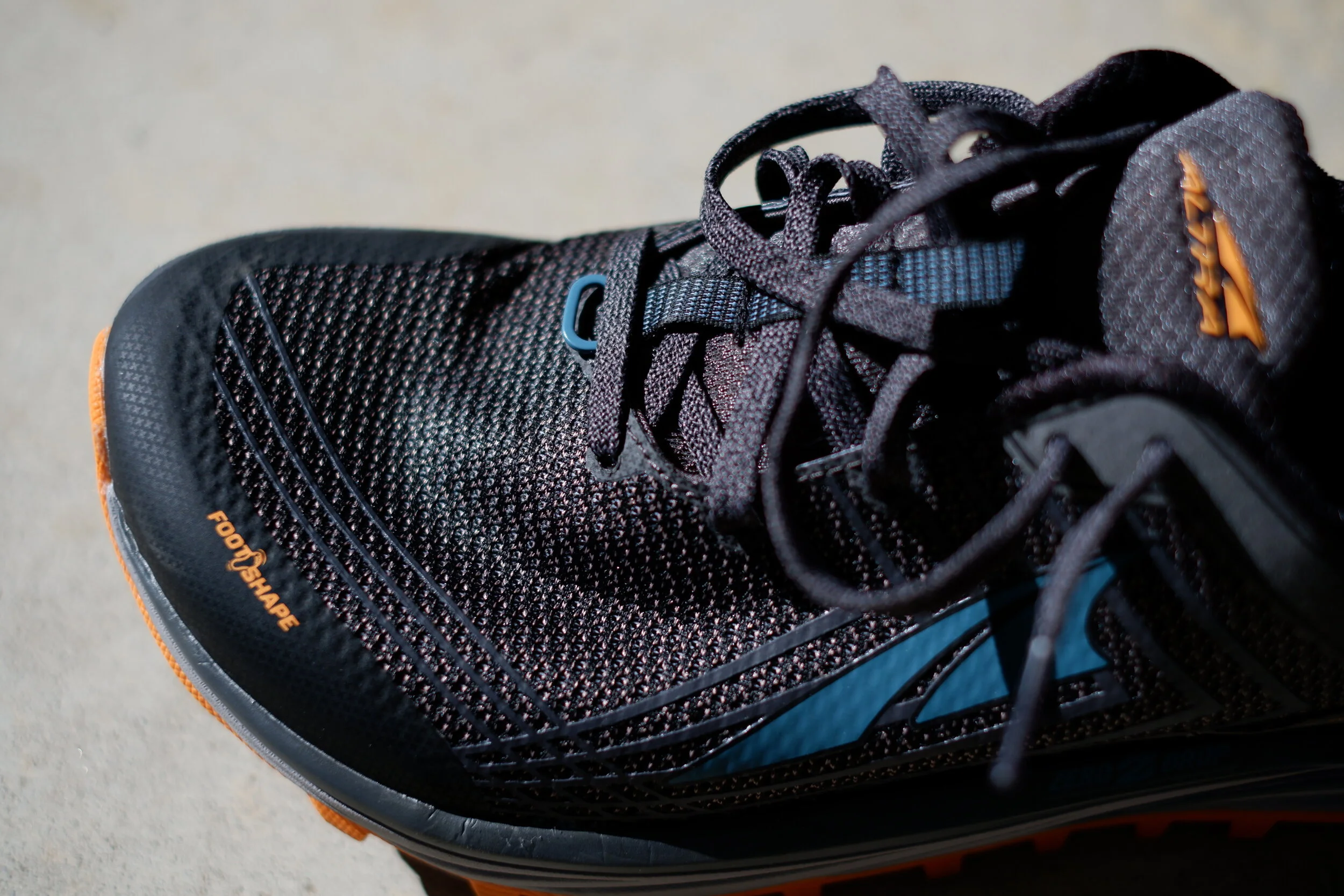 altra shoes knee pain