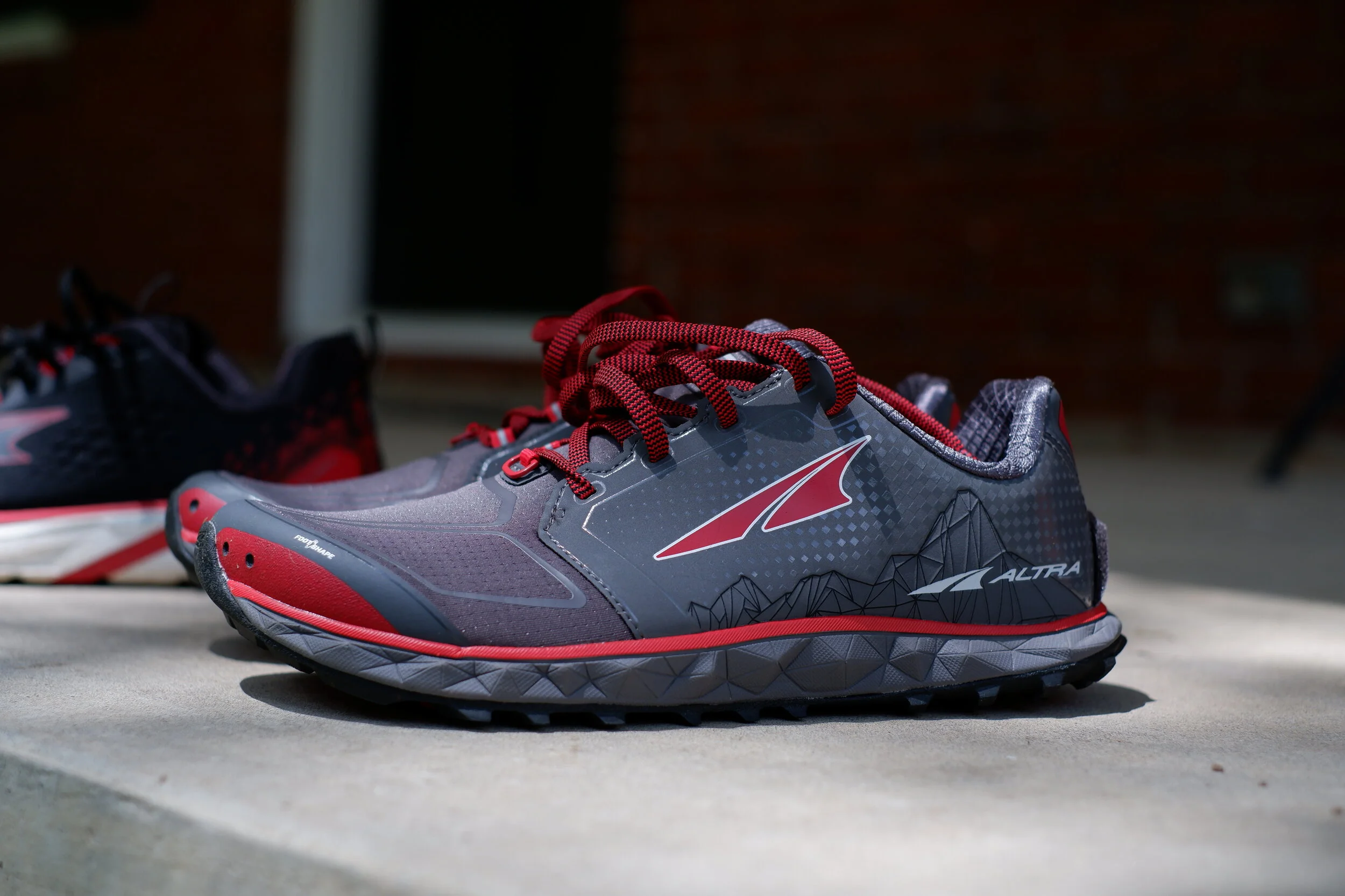 altra shoes knee pain