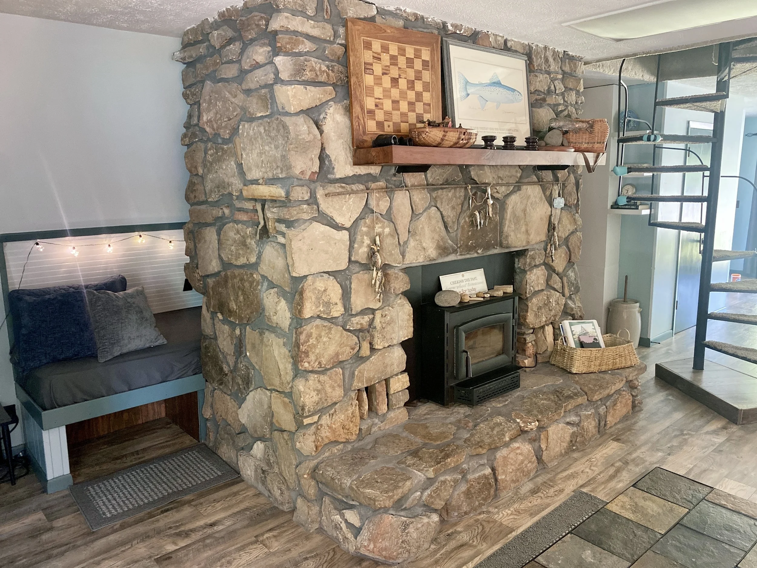 White & Buffalo River Cabin Rentals | Rileys Outfitter