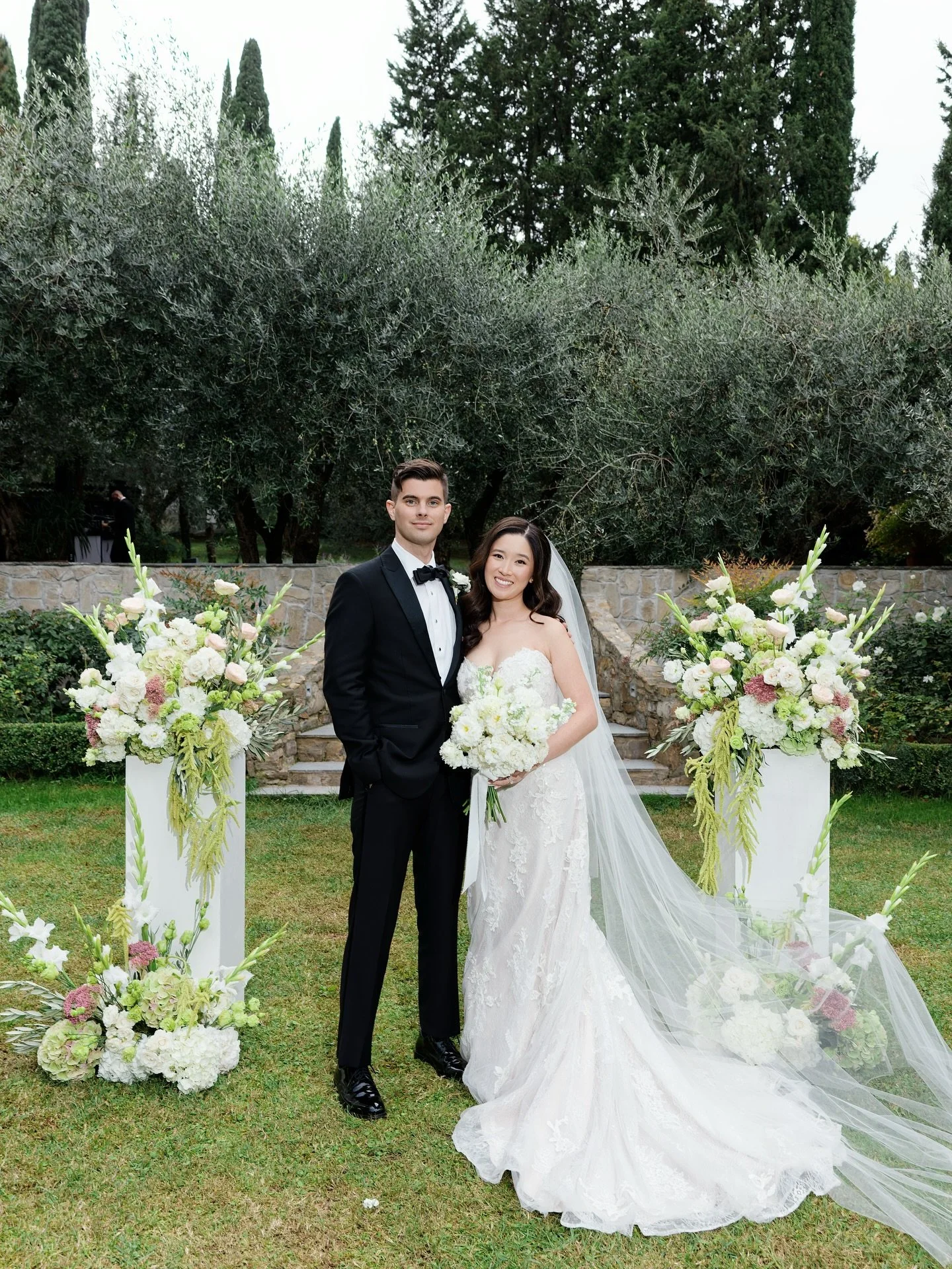 October 4, 2025 🤍

📸 @nikitaburtsev_photo 
📍 @villamerlonero.florence