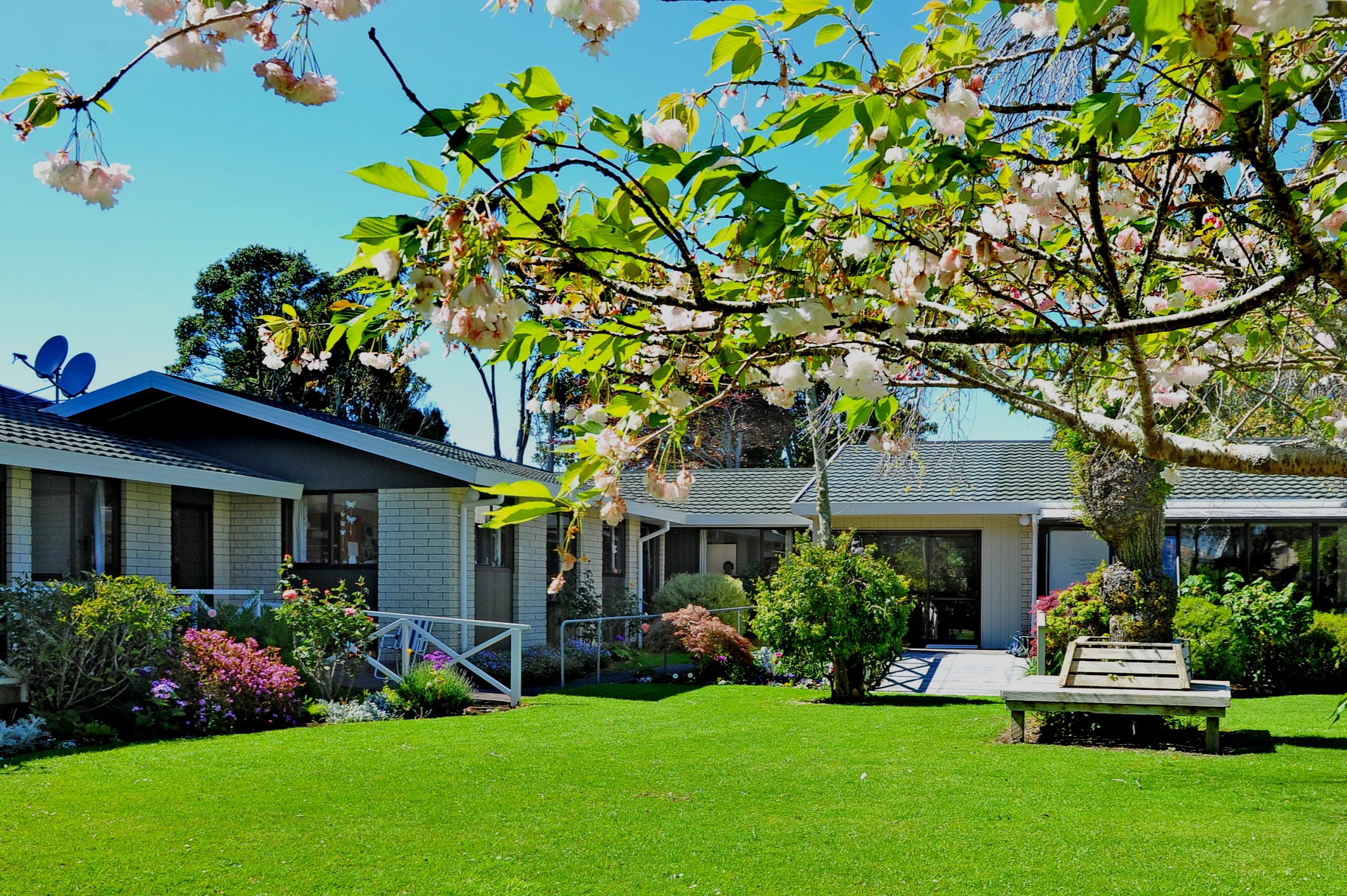 Spacious rooms set in beautiful grounds