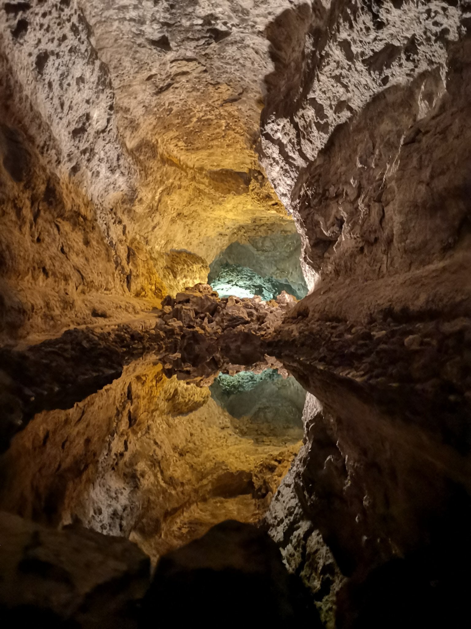 cuevas_verdes_1.jpg