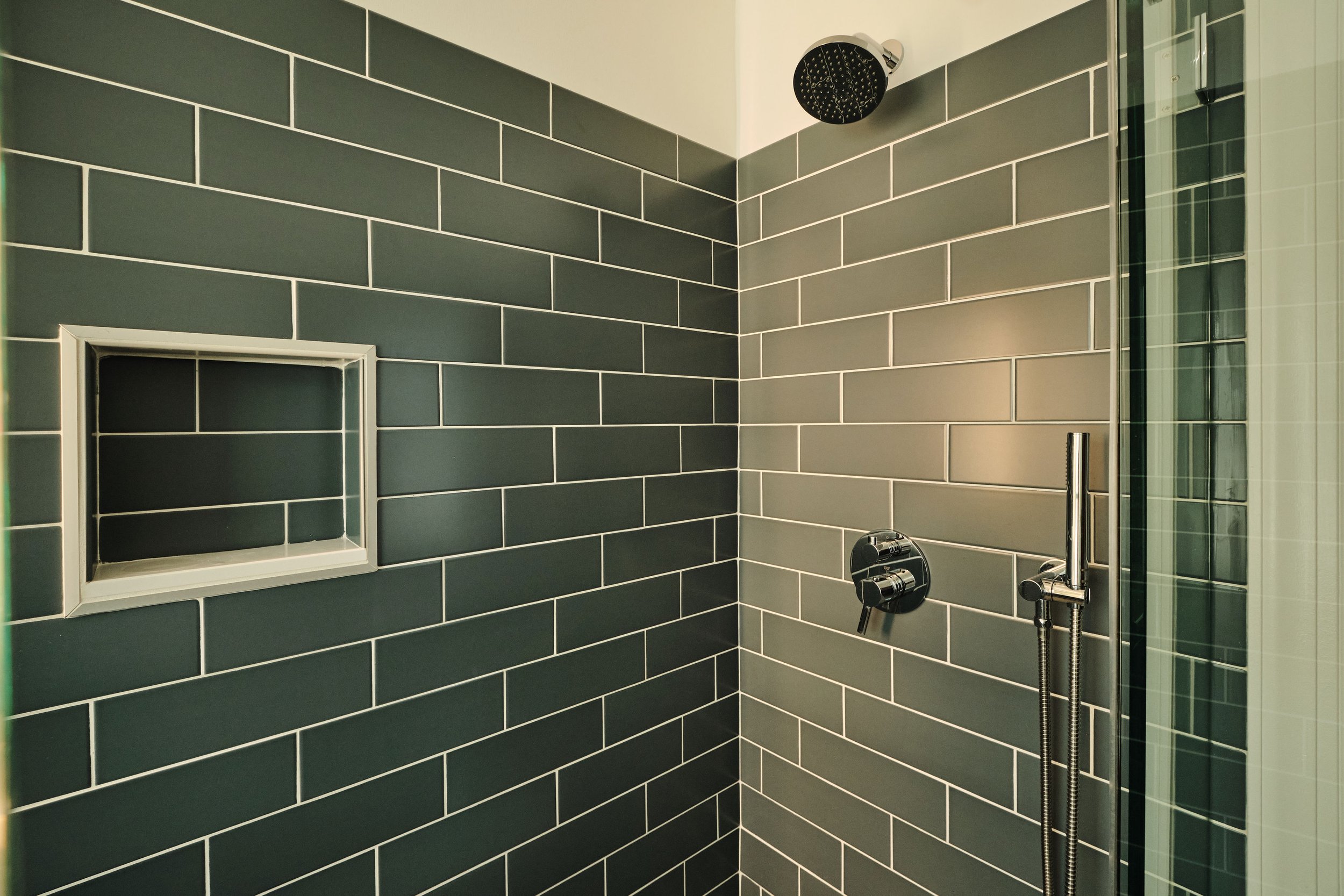 7024_McCallum_Bath_277324.jpg