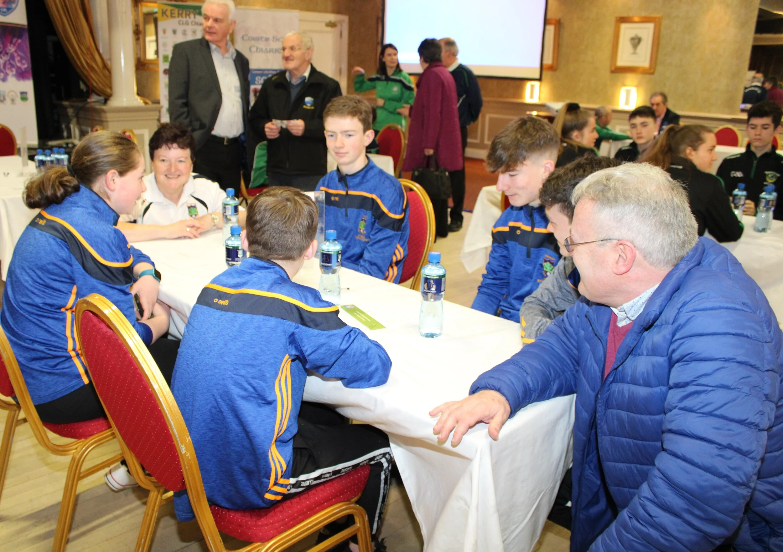 last min preparations for all ireland quiz .JPG