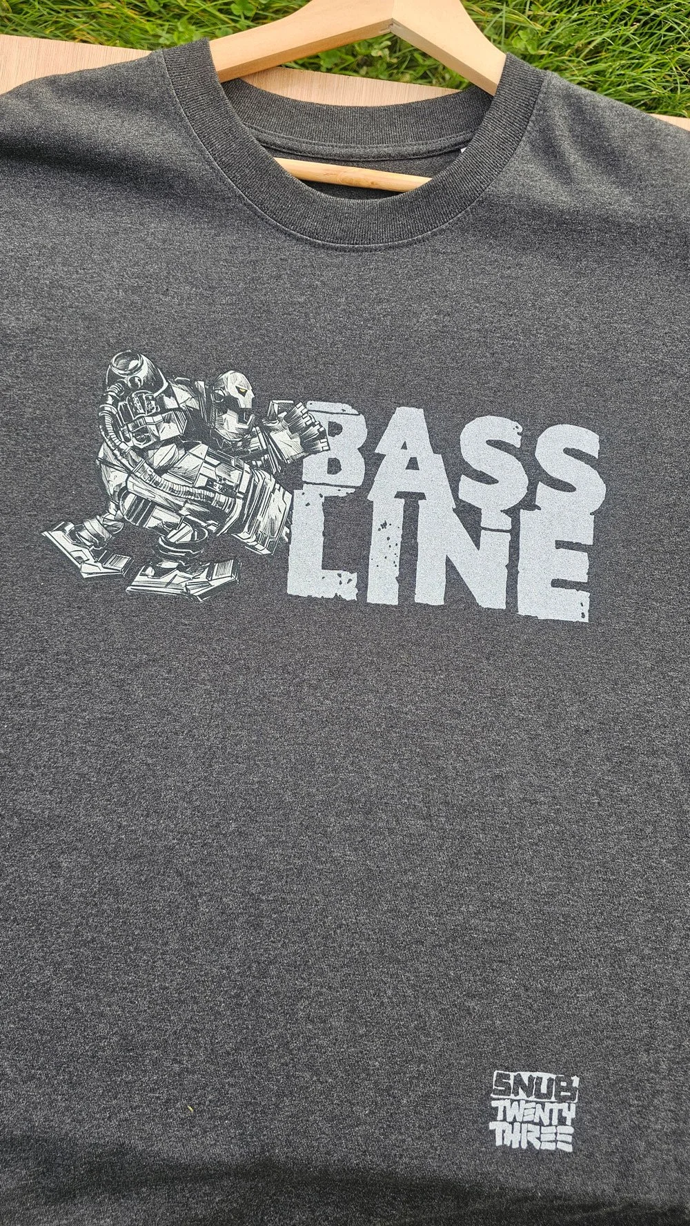 BASSLINE-tee-SNUB23-010.jpg