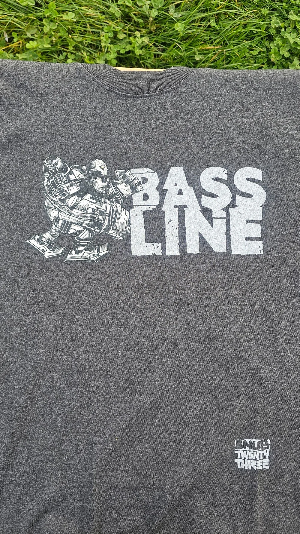 BASSLINE-tee-SNUB23-001.jpg
