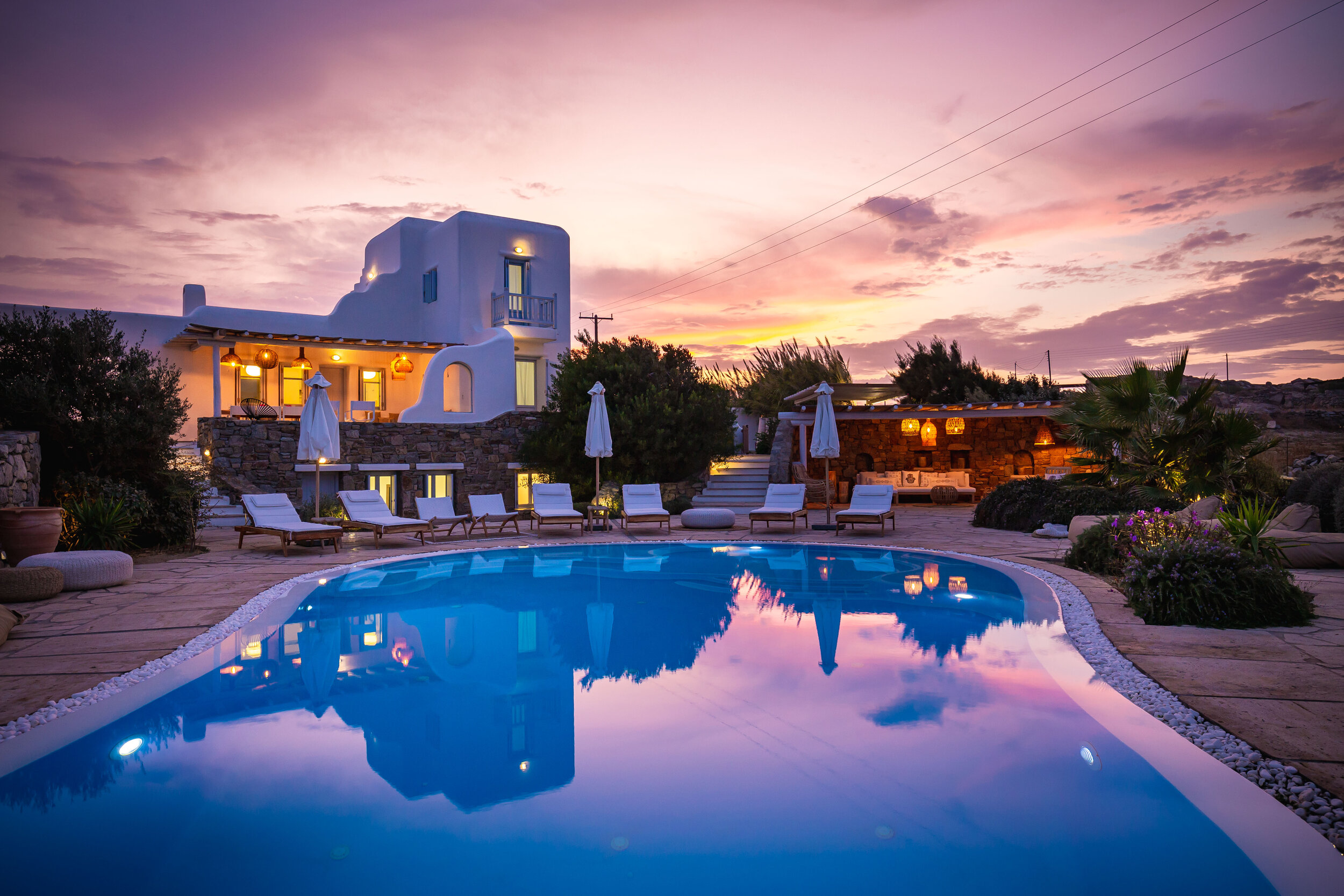 VILLA NEFELI