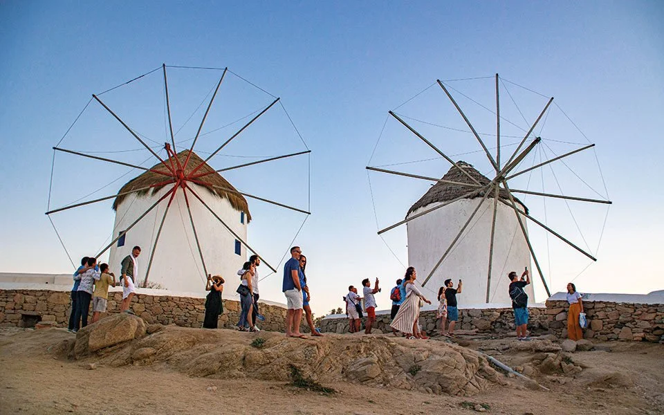 Family-Friendly Mykonos: Crafting Unforgettable Vacation Moments