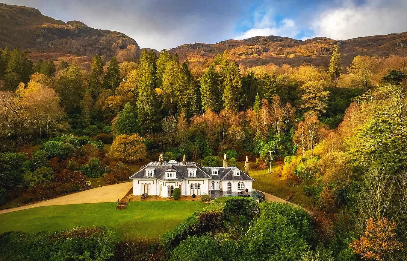 A+listed+Manor+House+rennovation+extension-+Stuckgowan+House-+loch+lomond+-AXN+Architecture-+Architect-+conservation+lisetd+building+1.webp