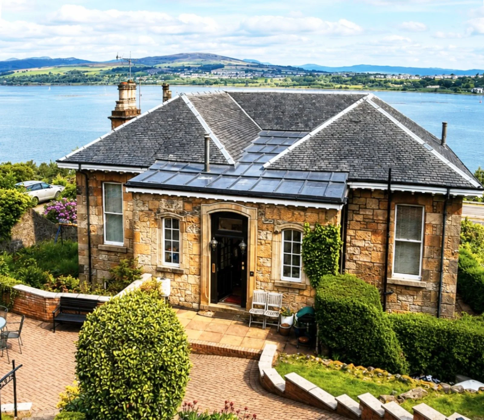 victoran villa conservation langbank.jpg