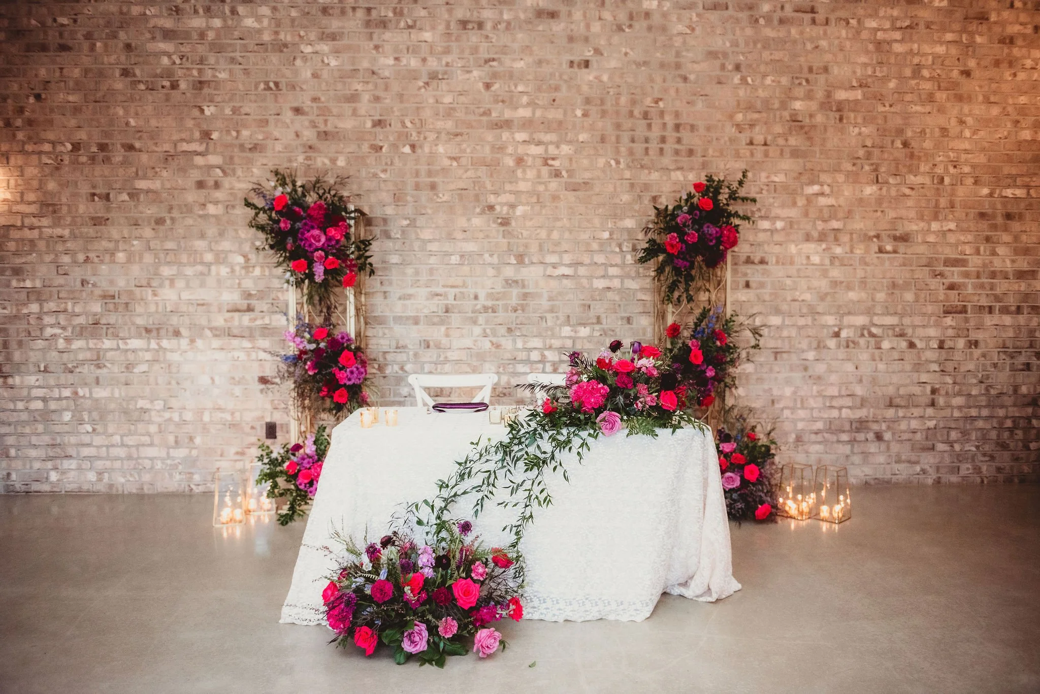 Chatham-Station-Sweetheart-Table.jpg