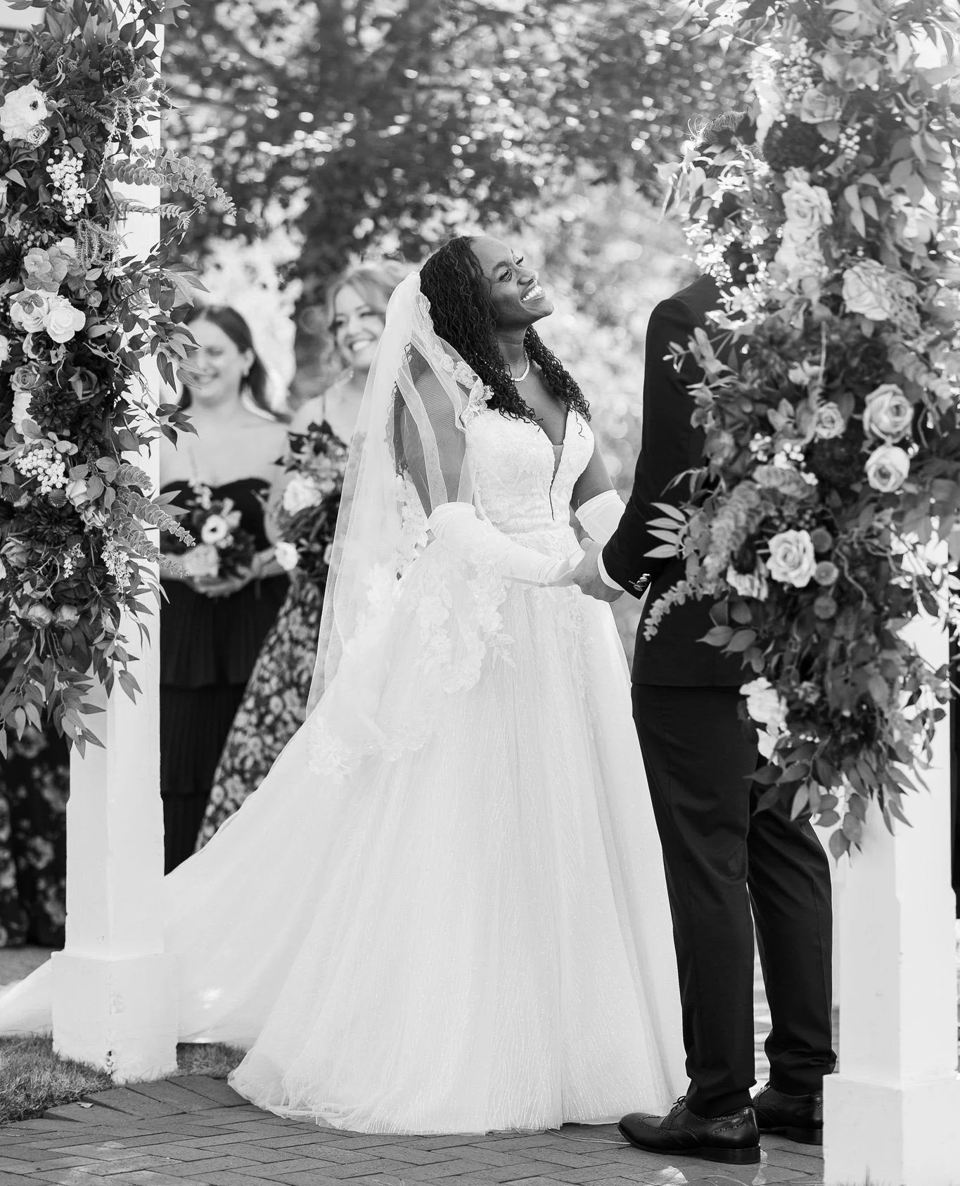 What do you think the wedding trends will be in 2026? Comment below ⬇️⁠
⁠
&bull;⁠
&bull;⁠
&bull;⁠
⁠
Planning &bull; yours truly @somethingfabulousweddings ⁠
Venue, Catering &amp; Bar &bull; @briercreekcc⁠
Photographer &bull; sarahhinckleystudio⁠
Flow