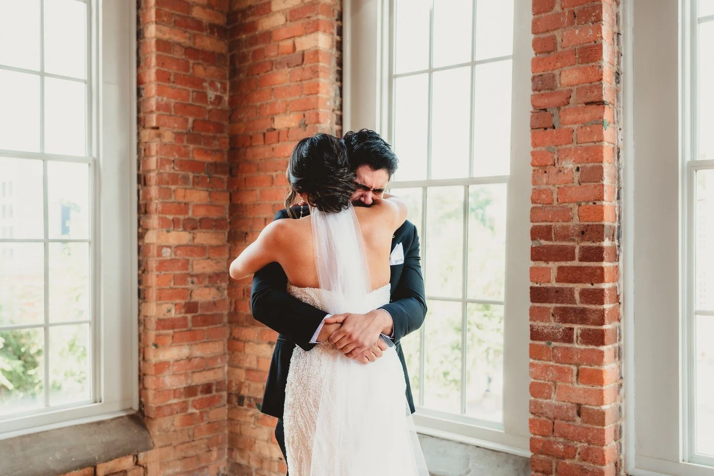 First Look Friday⁠
⁠
&bull;⁠
&bull;⁠
&bull;⁠
⁠
Planning &bull; yours truly @somethingfabulousweddings ⁠
Venue, Dessert, Catering &amp; Bar &bull; @thecottonroom⁠
Photographer &bull; @rosetrailimages⁠
Flowers &bull; Ashley&rsquo;s Mom⁠
DJ &bull; @disc