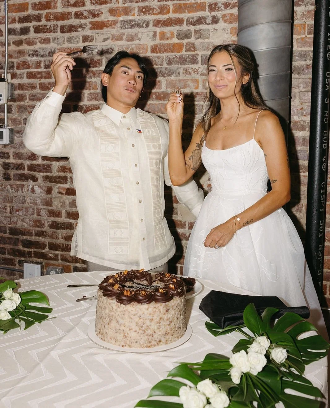 Treat Yourself Tuesday!⁠
⁠
&bull;⁠
&bull;⁠
&bull;⁠
⁠
Planning &bull; yours truly @somethingfabulousweddings ⁠
Ceremony &amp; Reception Venue &bull; @thestockroomat230⁠
Cocktail Hour Venue &bull; @cityofraleighmuseum⁠
Photographer &bull; @lauramemoryp