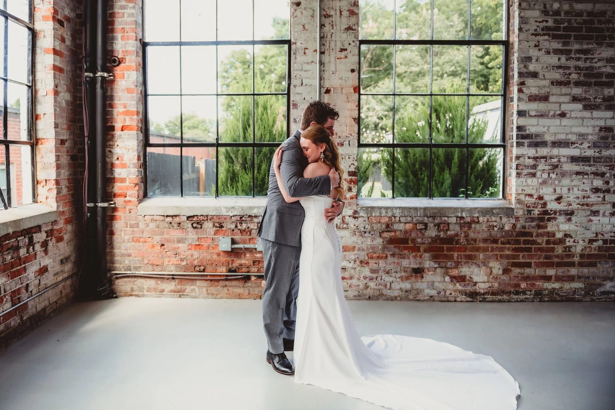 The_Graham_Mill_Wedding_Hugging_first_look.jpg