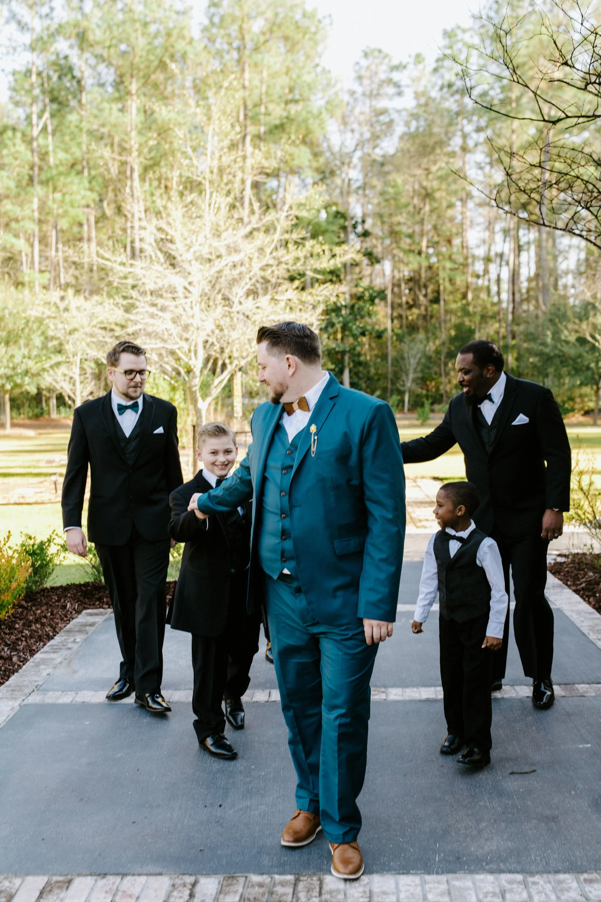 Malachi_Meadows_Wedding_Groom_Groomsmen.jpg