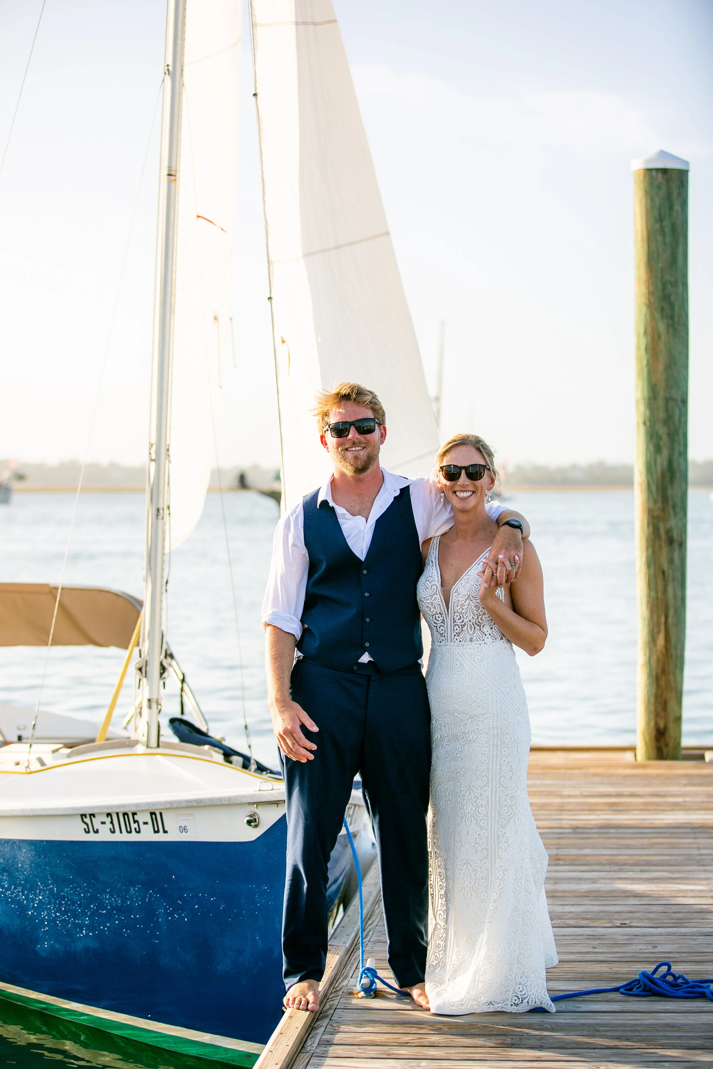 Carolina_Yacht_Club_Wedding_Couple_Sailing.jpg