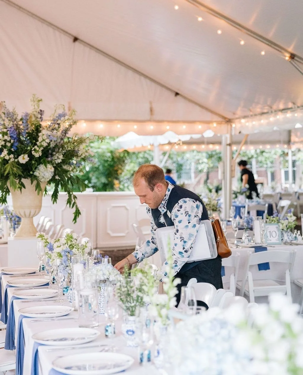 We pride ourselves in being design experts for our full service, partial and Weekender clients!⁠
⁠
&bull;⁠
&bull;⁠
&bull;⁠
⁠
Planning &bull; yours truly @somethingfabulousweddings ⁠
Venue &bull; @haywoodhallhouse⁠
Photographer &bull; @daisephotograph