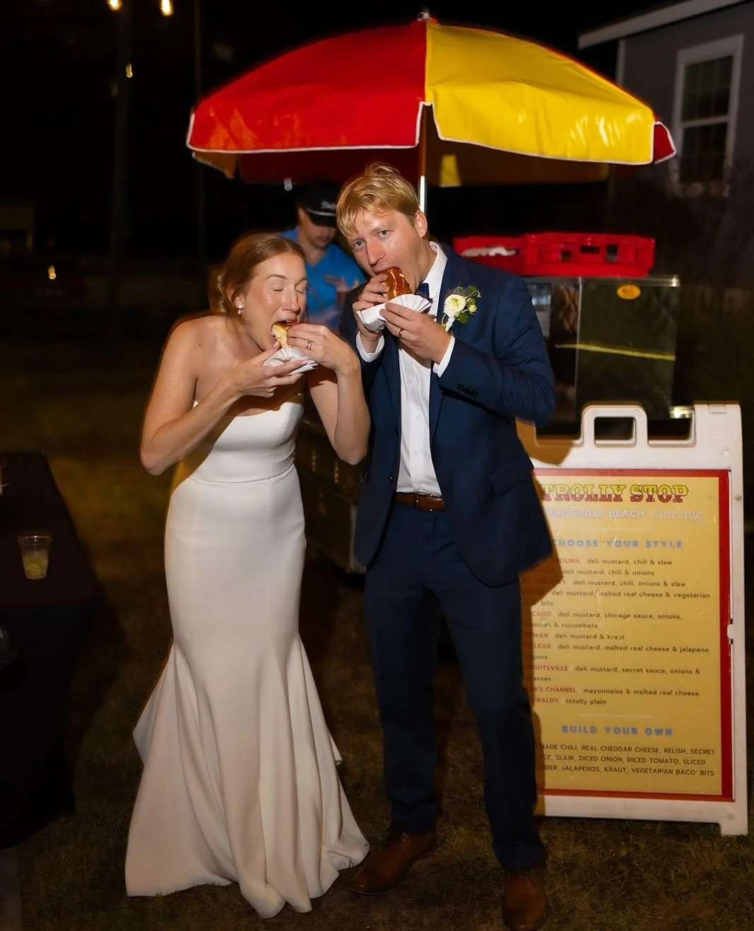 Treat Yourself Tuesday: hotdog addition 🌭⁠
⁠
&bull;⁠
&bull;⁠
&bull;⁠
⁠
Planning &bull; yours truly @somethingfabulousweddings ⁠
Venue &amp; Bar &bull; @thecarolinayachtclub⁠
Photographer &bull; @AlternateDrewniverse⁠
Flowers &bull; @sunrisegardenswi