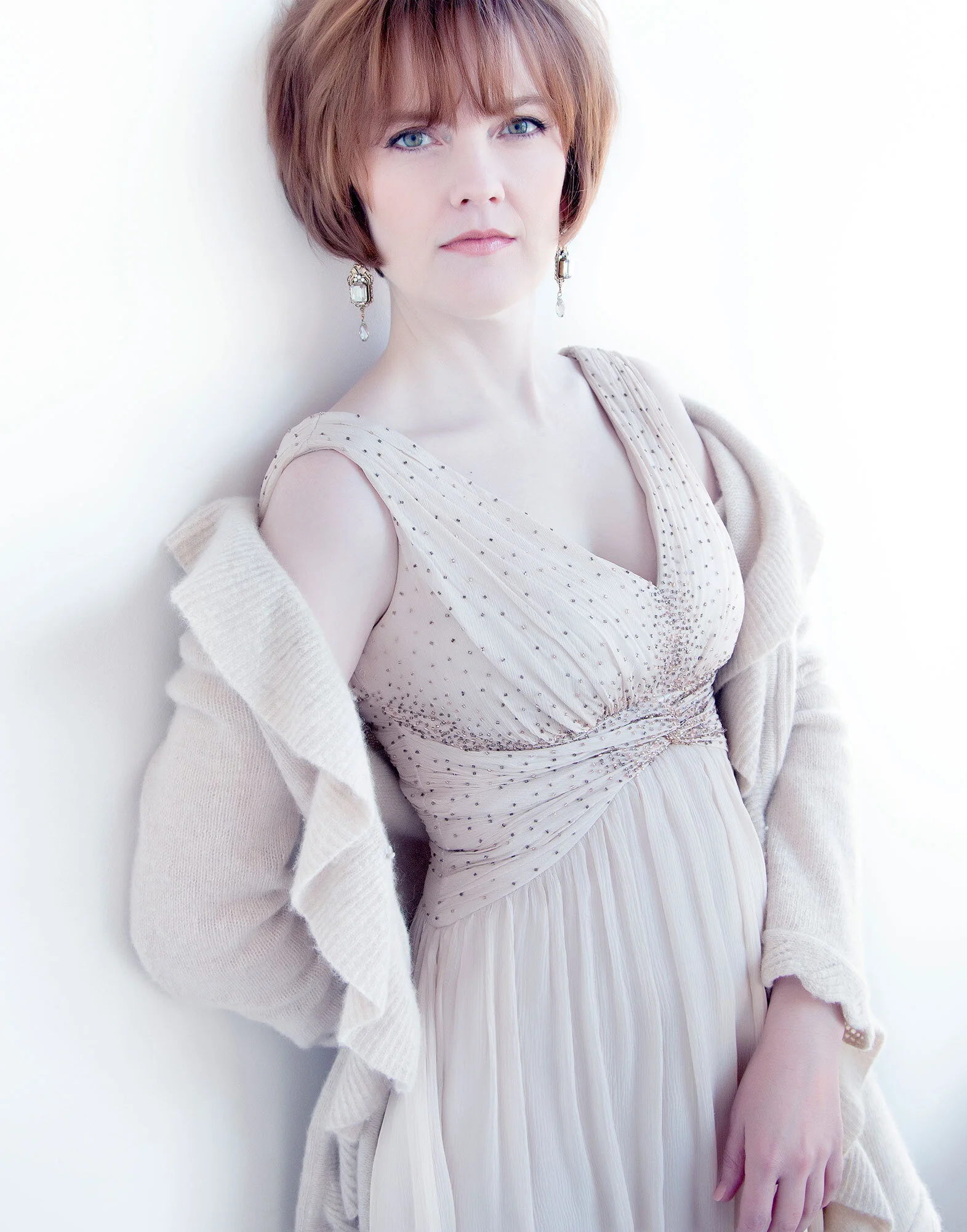 Bernstein-Portrait_Natural-Light_Fashion-Headshot_Laura_1079.jpg
