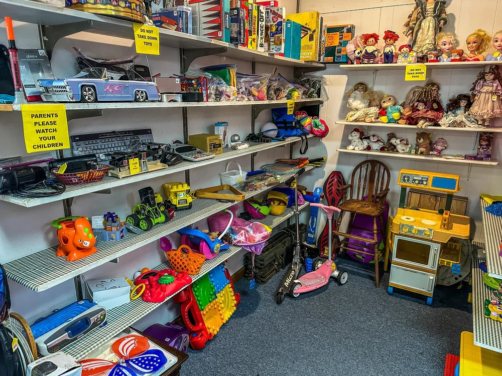 Thrift Store 2nd Hand Children's Store Near Me Toy Shops 2nd