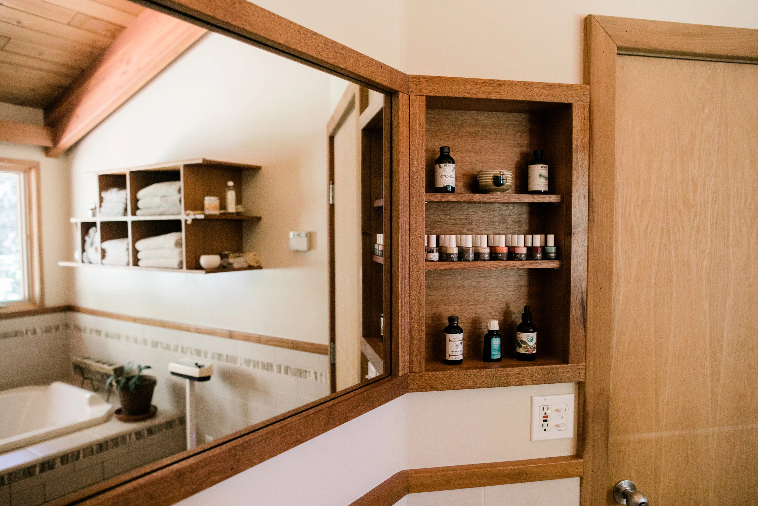 Santa-cruz-cabinetry-bonny-doon-cabinets-vanities-santa-cruz-woodworks-43.jpg
