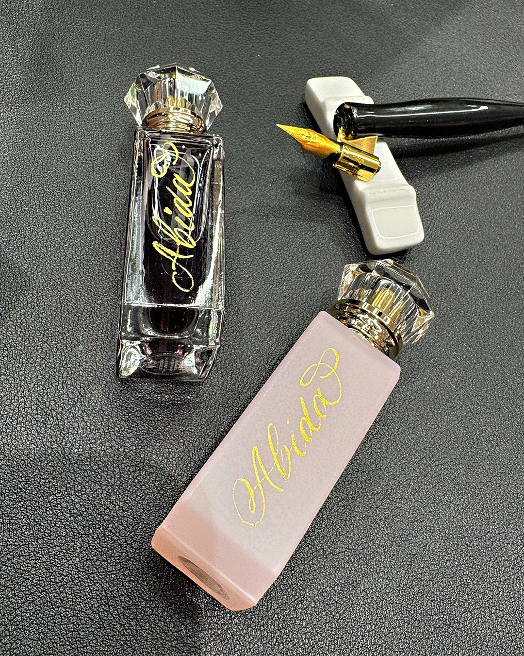 Kayali perfume personalisation floral illustrations 7.jpg