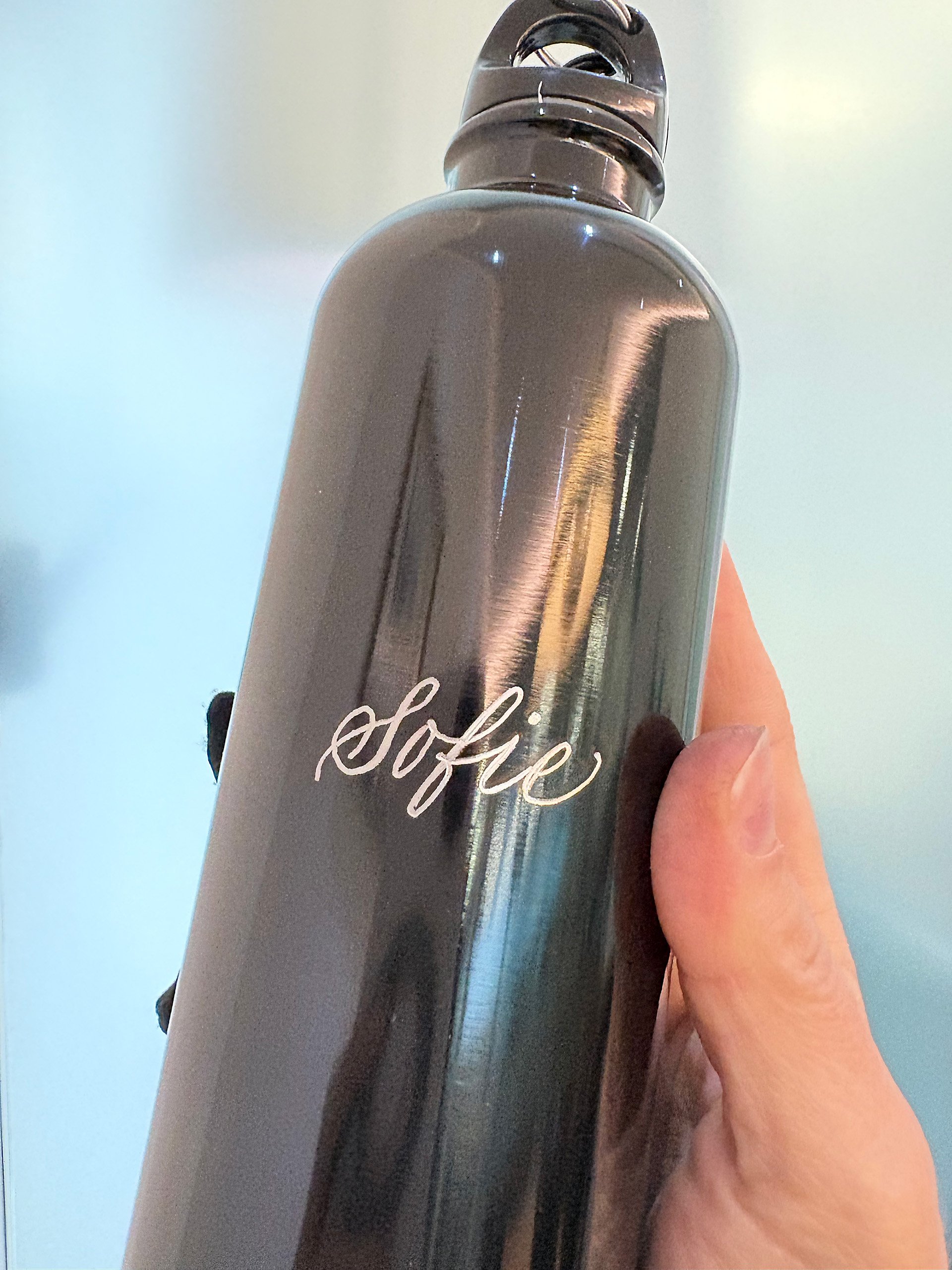 Engraving on stainless steel water bottles