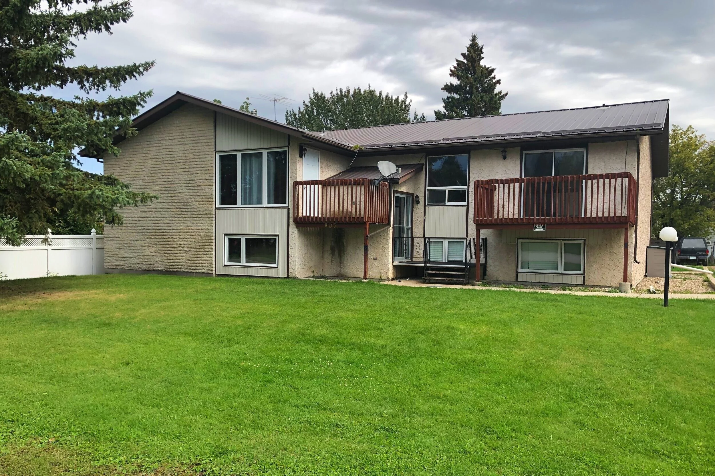 Whitewood Apartments