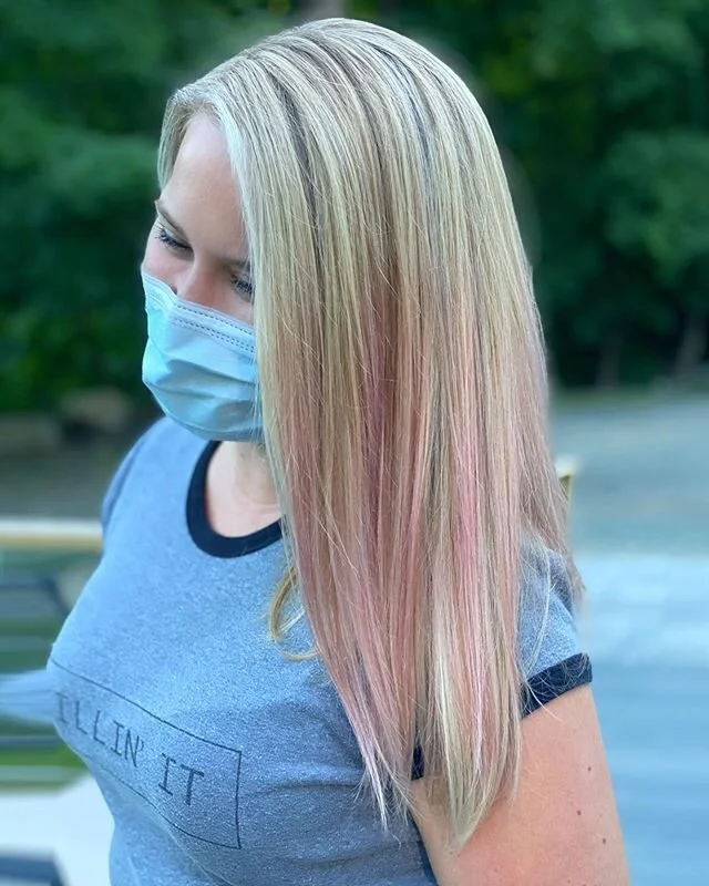 I&rsquo;d like to formally welcome the stunning @nikki_shitluck, newest member of the Pink Ladies! All the love, respect and admiration for this beautiful soul 💘
.
.
.
.Lightened up with Pulp Riot Blonde AF, pinked up with express toner in Rose Gold