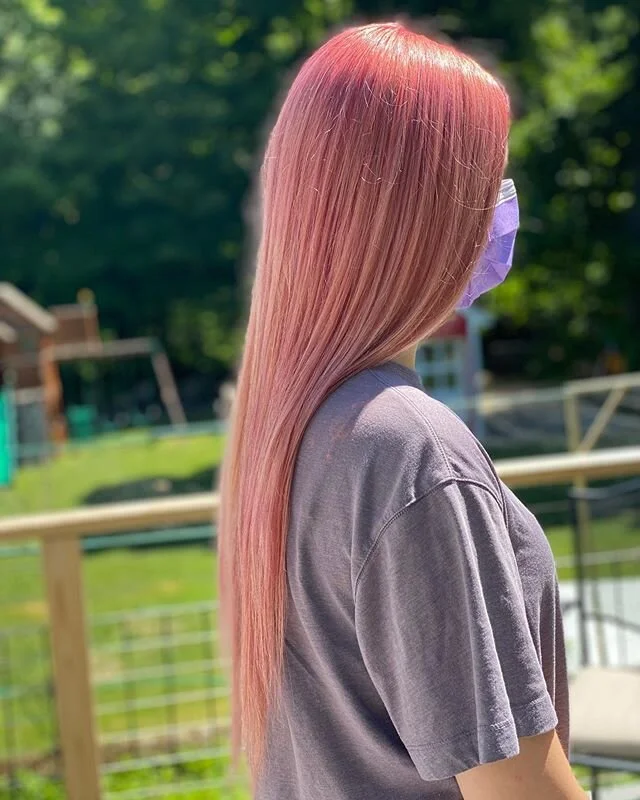 So many fun projects lately! Who else wants to jump on the mermaid hair train? 🙋🏼&zwj;♀️ Swipe for the before &mdash;&gt;
.
.
.Lightened up the regrowth and followed up with Pulp Riot high speed toner in Rose Gold, then glazed with Cleopatra (peach