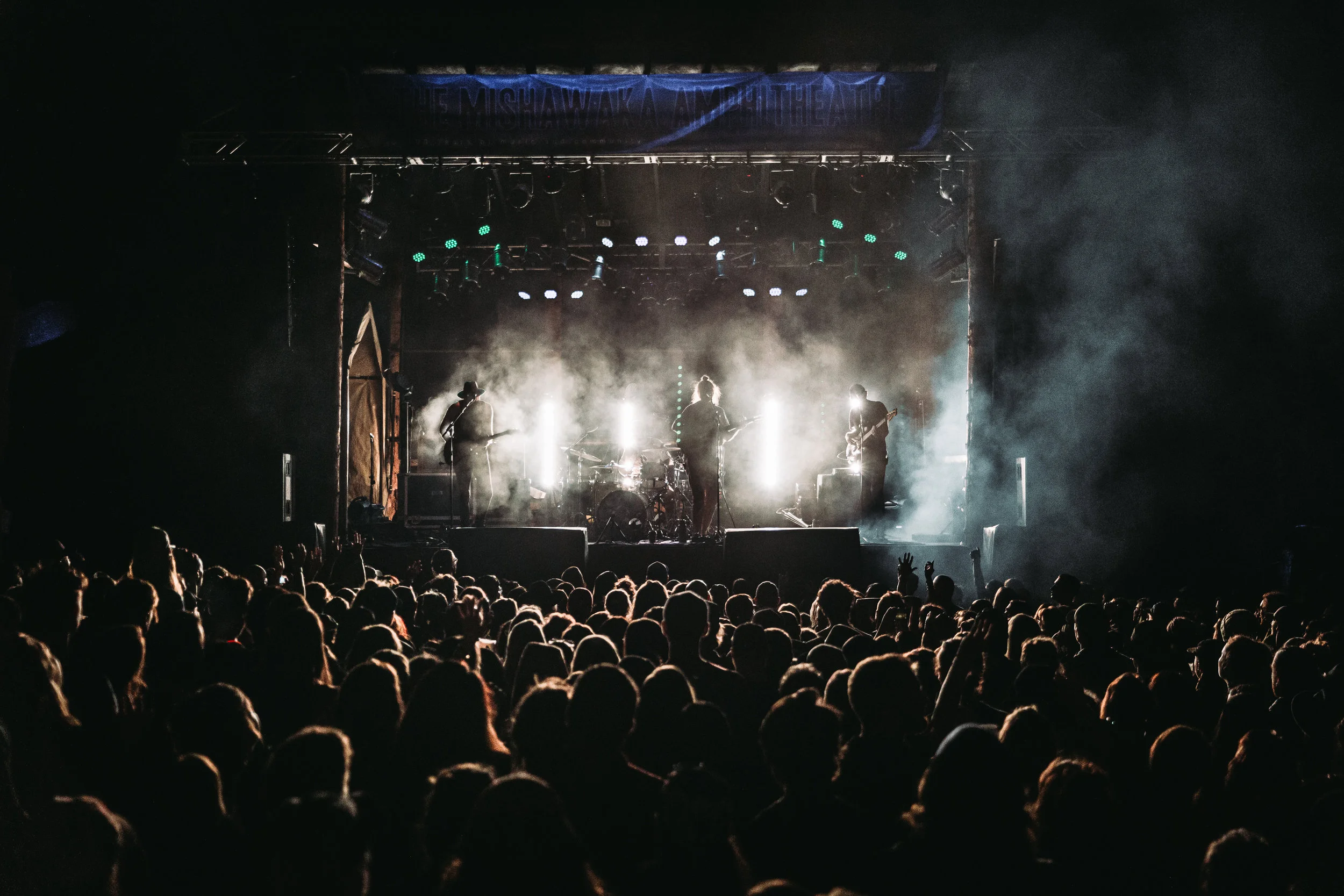 Grit Daily: Trevor Hall Preforms in Dayton, Ohio to Help 'Heal' Fans