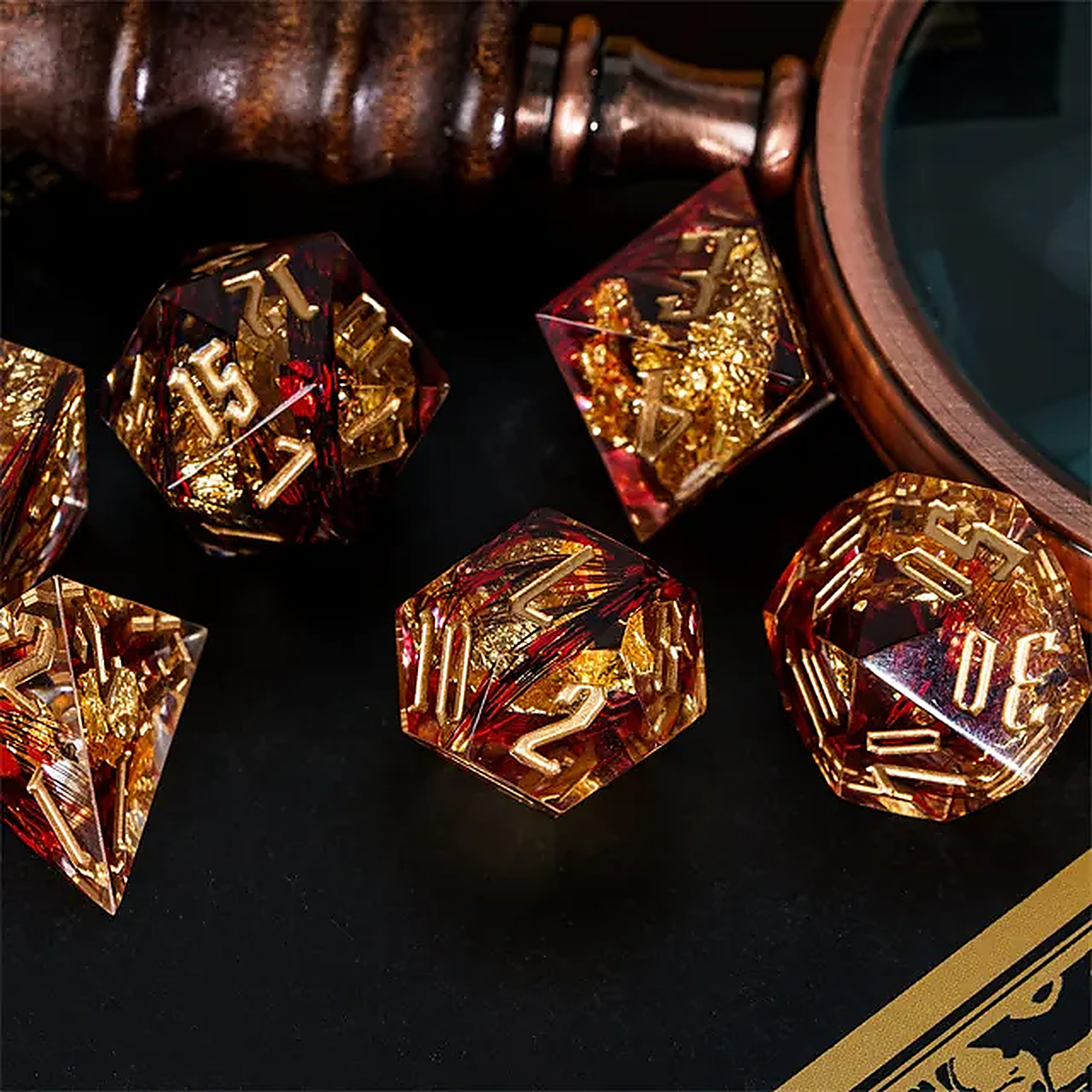 crimson_gold_1_2000.png