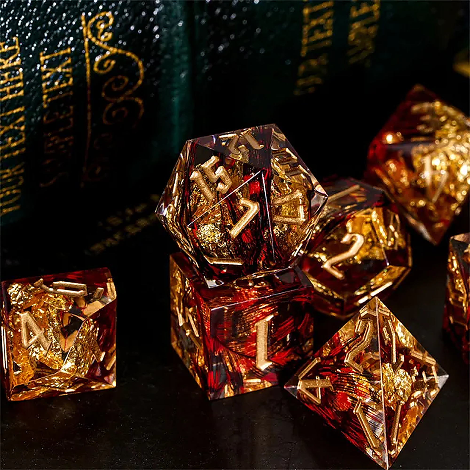 crimson_gold_4_2000.png