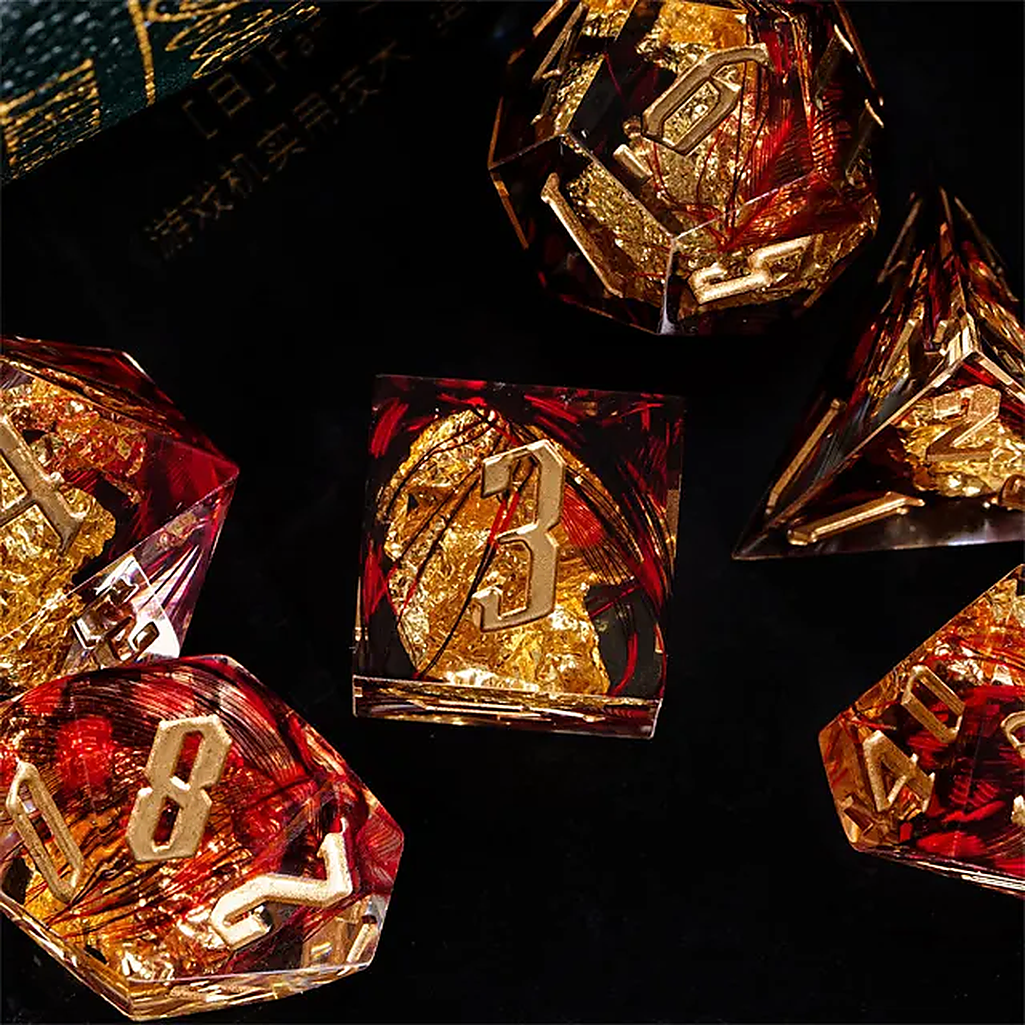 crimson_gold_2_2000.png