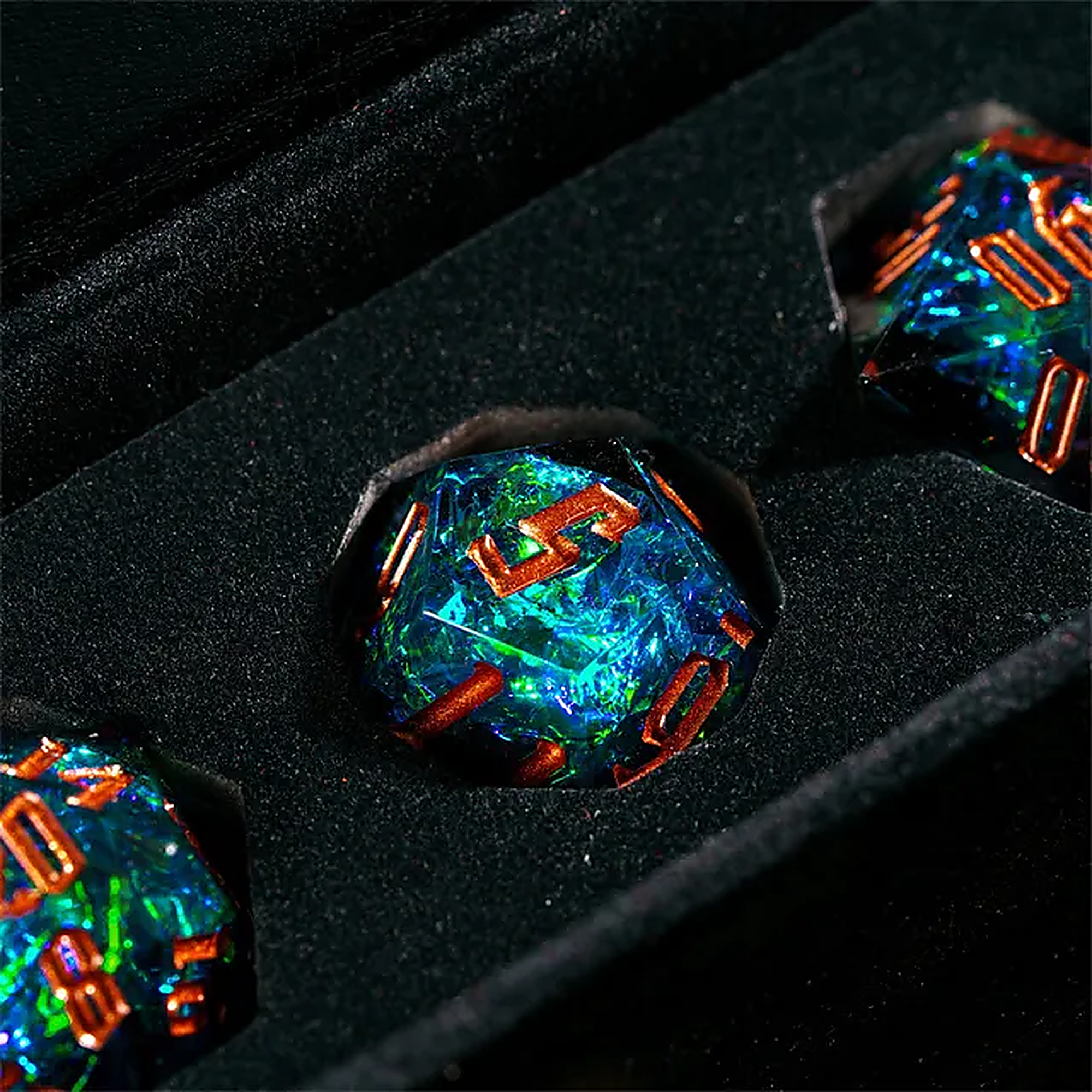 abyssal_opal_2_2000.png