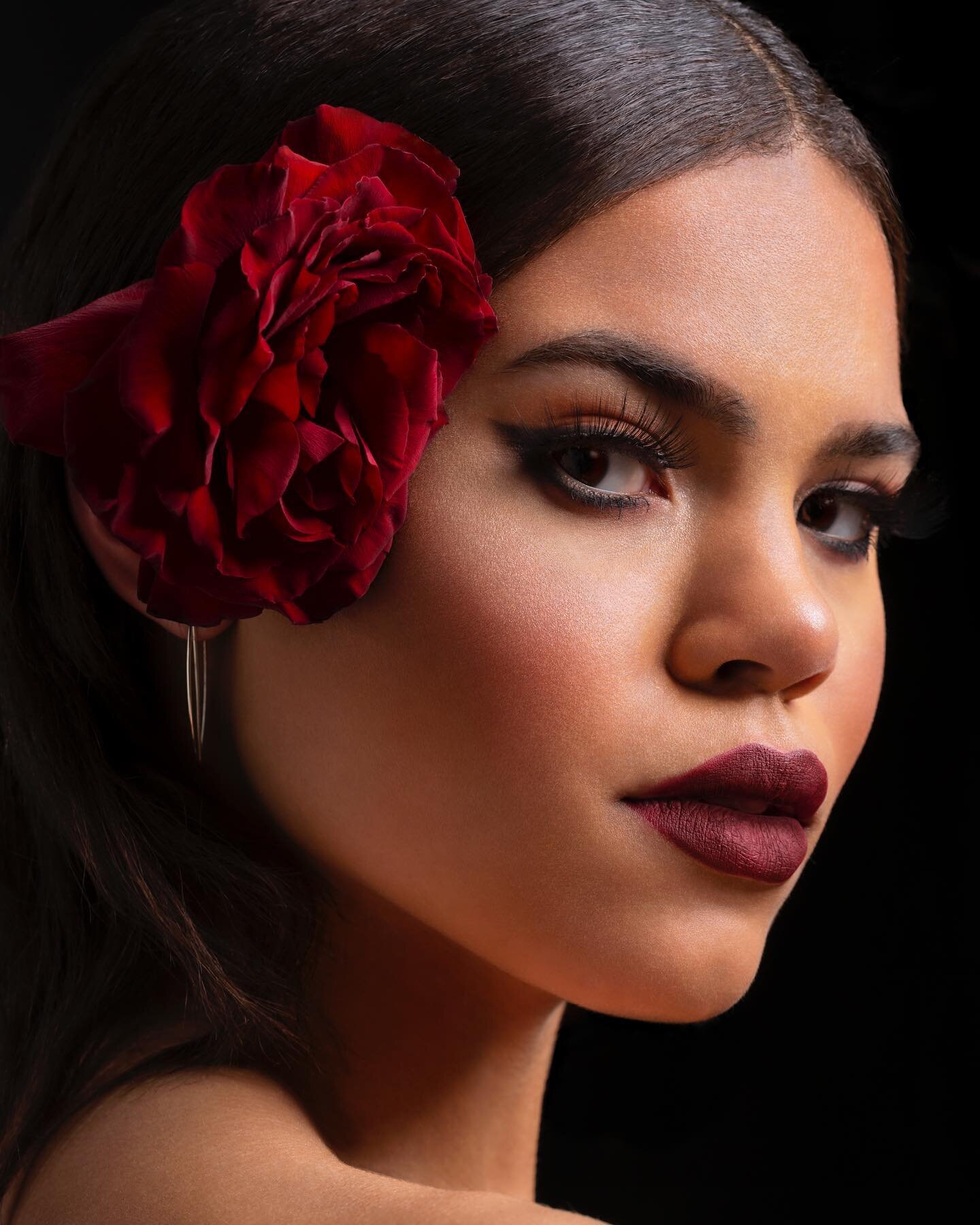 Florals? For spring? Groundbreaking. 
I had an AMAZING time on this shoot, I can&rsquo;t thank everyone who helped out enough!
Model: @jillianbrownn of @bmgchicago 
Photo and post: @eknapp.photo 
Digital Tech: @parkeralbinphotography 
Styling/Assista