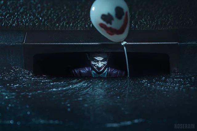 &lt;&lt;Swipe&lt;&lt;.. Let&rsquo;s put a smile on that face 🤡🎈
▫️
📸: @noserain
Follow for more toy photography!
▫️
I went to see IT Chapter 2 the other night and enjoyed it! I did a Joker x IT shot a while back, so I thought I&rsquo;d do another 