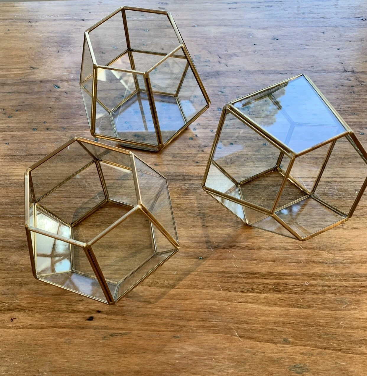 F496FC83-222F-4DFE-94AF-9F494C9F46E6