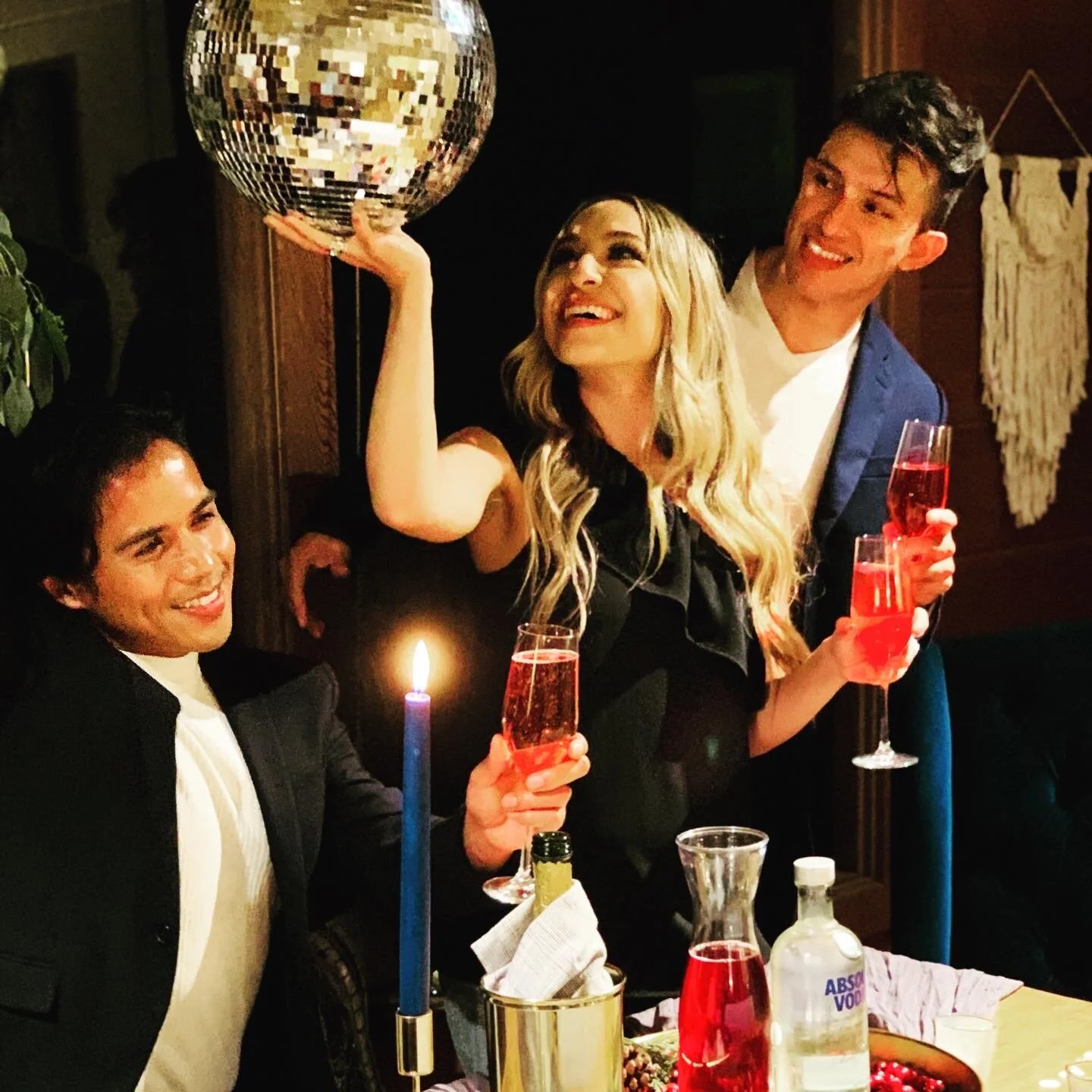 F8C00508-471A-42FF-81B3-1FF5DE28028E